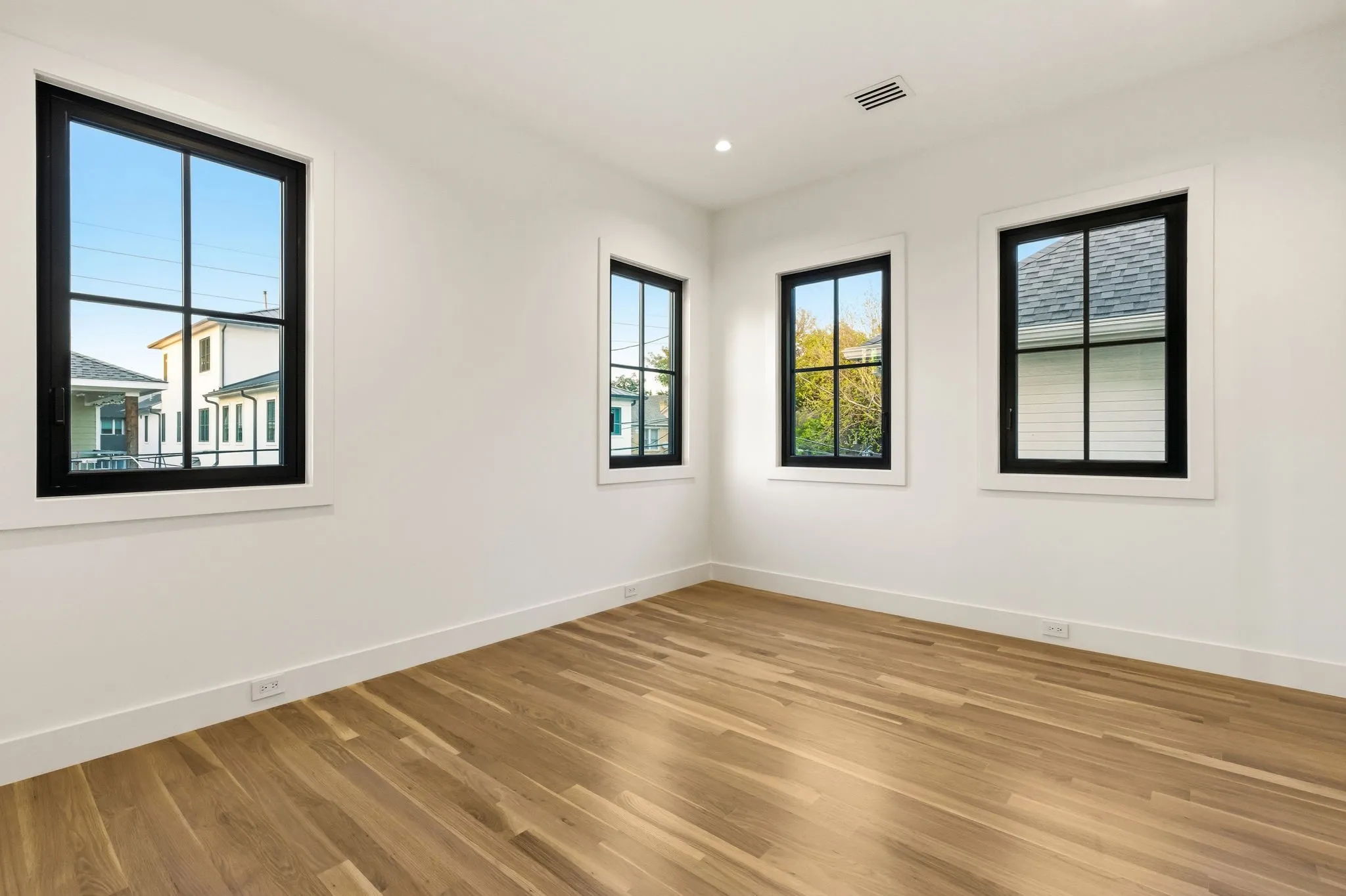 Single Family Residence For Rent in Dallas County , 4029 Herschel Avenue, Dallas, Texas 75219, 3 Bedroom, 4 Bathroom, 2 Garage spaces, 3,413 Sqft, built in 2026, mls#21392019, Real Estate Agent in Dallas, Homes For Rent in Dallas county, Homes For Rent in Dallas, Realtor in Dallas Texas, Real Estate Brokerage Independent Realty Texas, Luminita Cordes Realtor