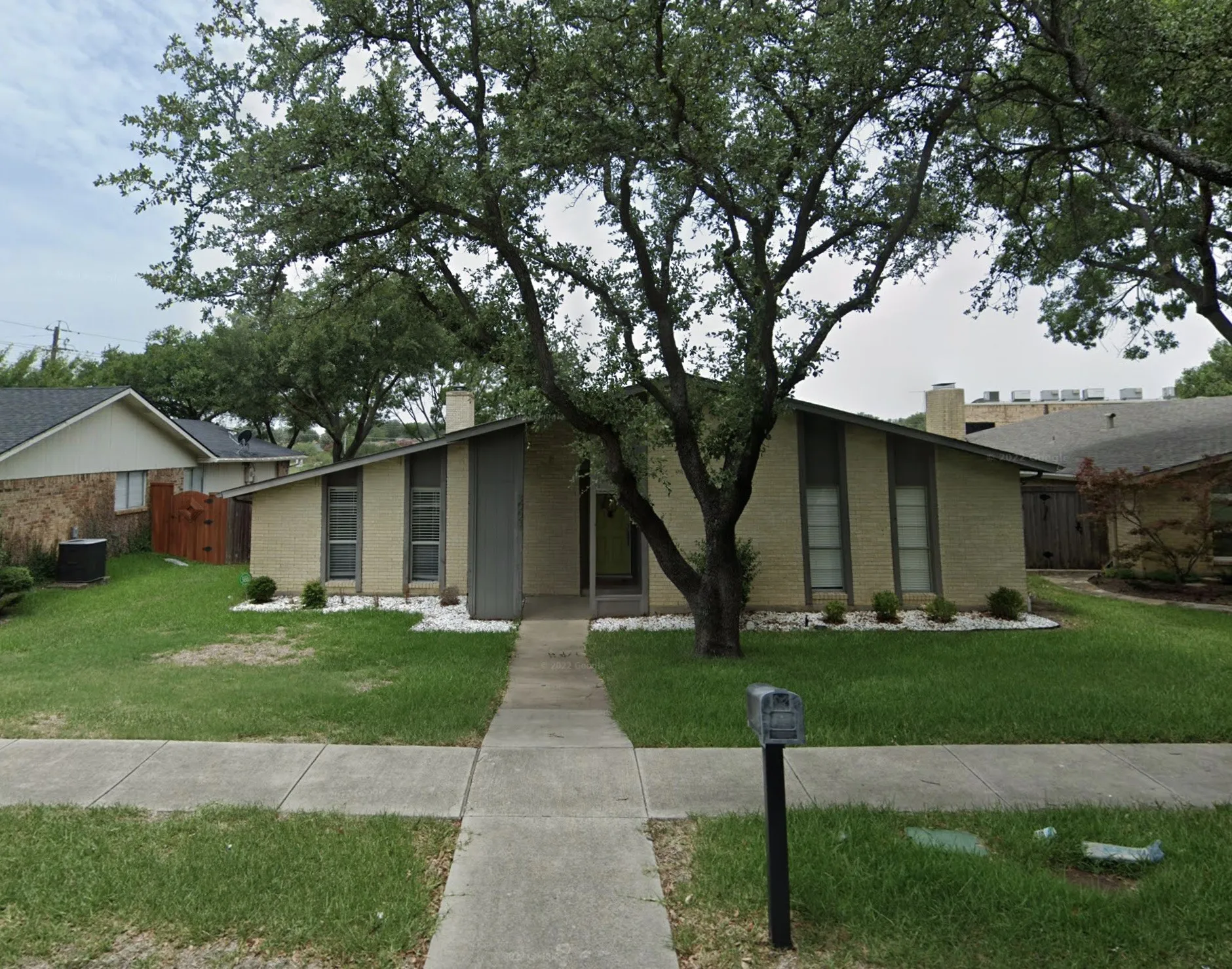 Single Family Residence For Rent