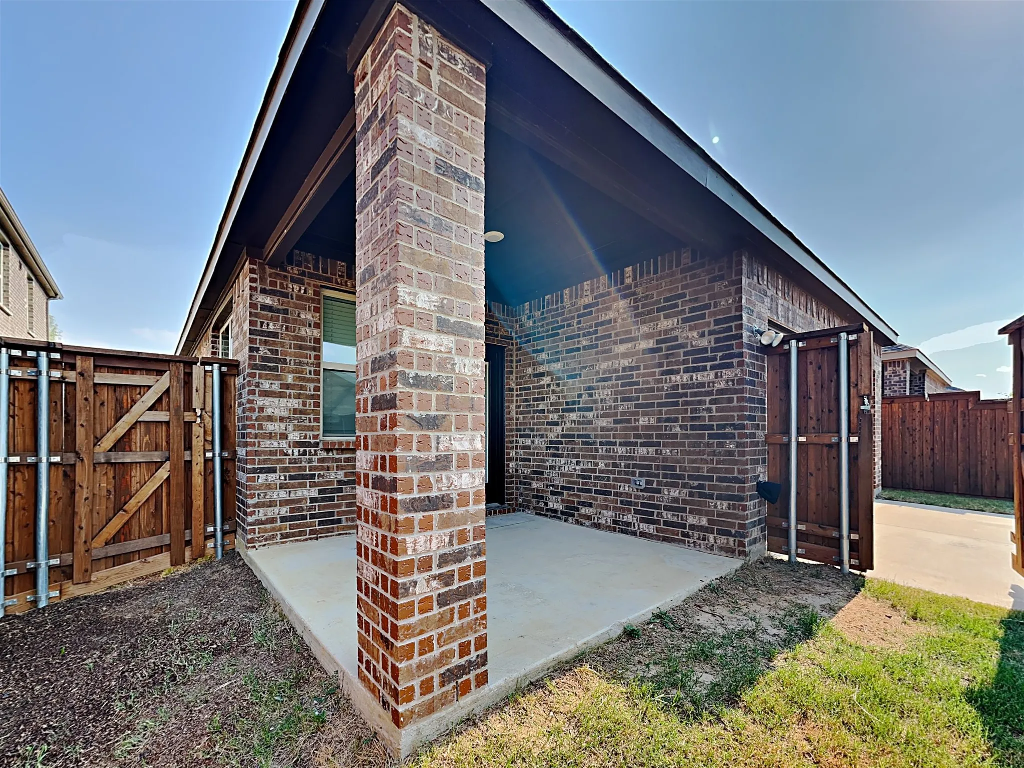 Single Family Residence For Rent in Denton County , 2337 Larimar Drive, Little Elm, Texas 76227, 3 Bedroom, 2 Bathroom, 2 Garage spaces, 1,523 Sqft, built in 2020, mls#21392002, Real Estate Agent in Little Elm, Homes For Rent in Denton county, Homes For Rent in Little Elm, Realtor in Little Elm Texas, Real Estate Brokerage Independent Realty Texas, Luminita Cordes Realtor