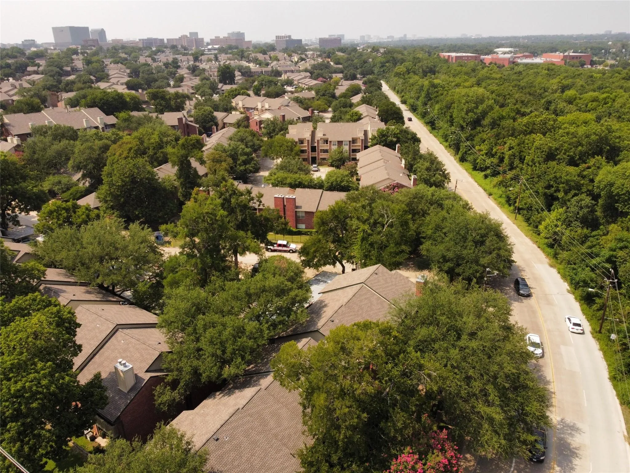 Condominium For Rent in Dallas County , 8601 Park Lane 221, Dallas, Texas 75231, 2 Bedroom, 1 Bathroom, Garage spaces, 861 Sqft, built in 1982, mls#21392013, Real Estate Agent in Dallas, Homes For Rent in Dallas county, Homes For Rent in Dallas, Realtor in Dallas Texas, Real Estate Brokerage Independent Realty Texas, Luminita Cordes Realtor