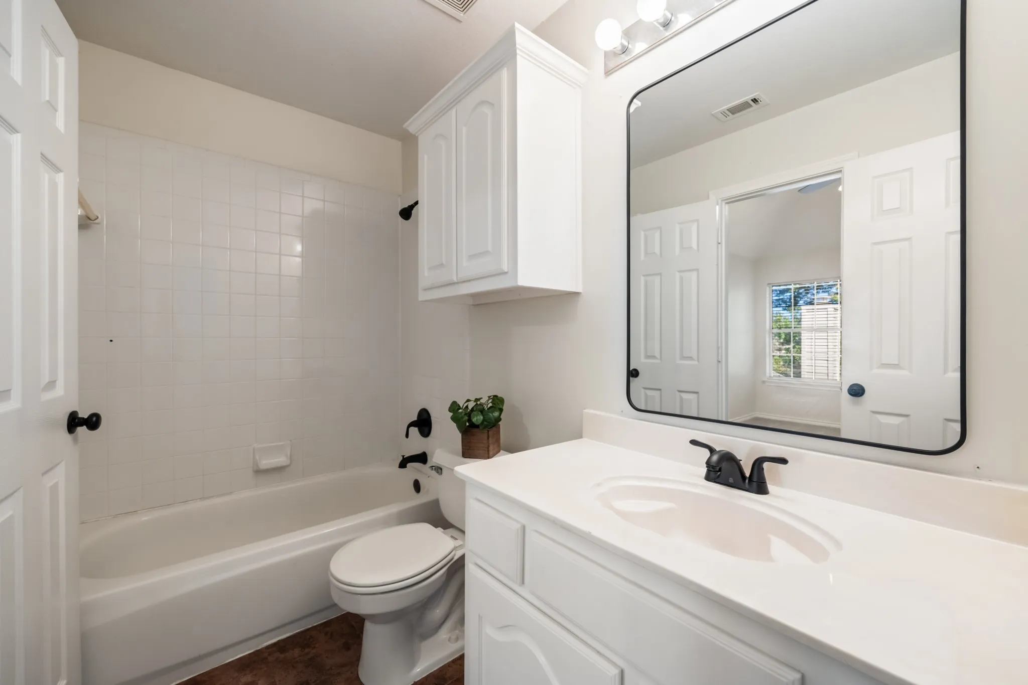 Upstairs Bathroom #1