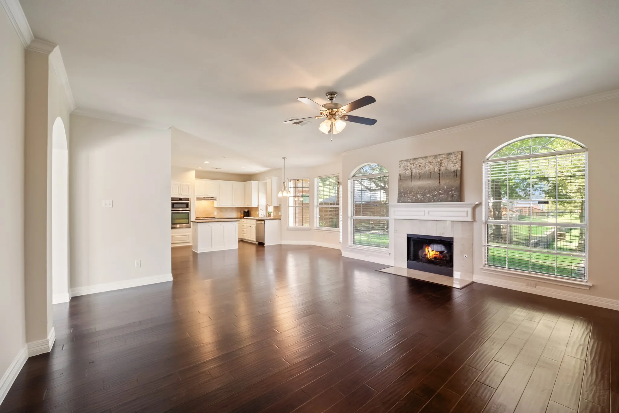 Single Family Residence For Rent in Dallas County , 2405 Greenwich Drive, Carrollton, Texas 75006, 4 Bedroom, 4 Bathroom, 2 Garage spaces, 2,784 Sqft, built in 1995, mls#21391900, Real Estate Agent in Carrollton, Homes For Rent in Dallas county, Homes For Rent in Carrollton, Realtor in Carrollton Texas, Real Estate Brokerage Independent Realty Texas, Luminita Cordes Realtor