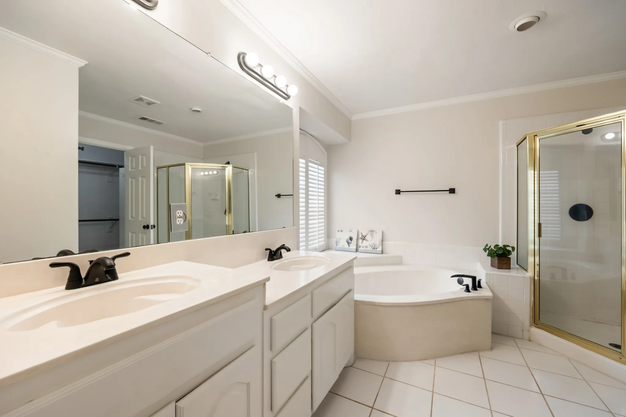 Primary Bath with Dual Sinks, Garden Tub, Separate Shower & Walk-In Closet