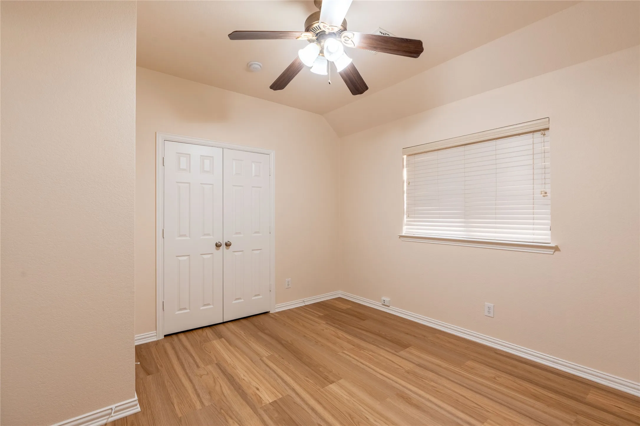 Single Family Residence For Rent in Collin County , 3708 Marble Lane, Mc Kinney, Texas 75070, 4 Bedroom, 3 Bathroom, 2 Garage spaces, 2,330 Sqft, built in 2005, mls#21392034, Real Estate Agent in Mc Kinney, Homes For Rent in Collin county, Homes For Rent in Mc Kinney, Realtor in Mc Kinney Texas, Real Estate Brokerage Independent Realty Texas, Luminita Cordes Realtor