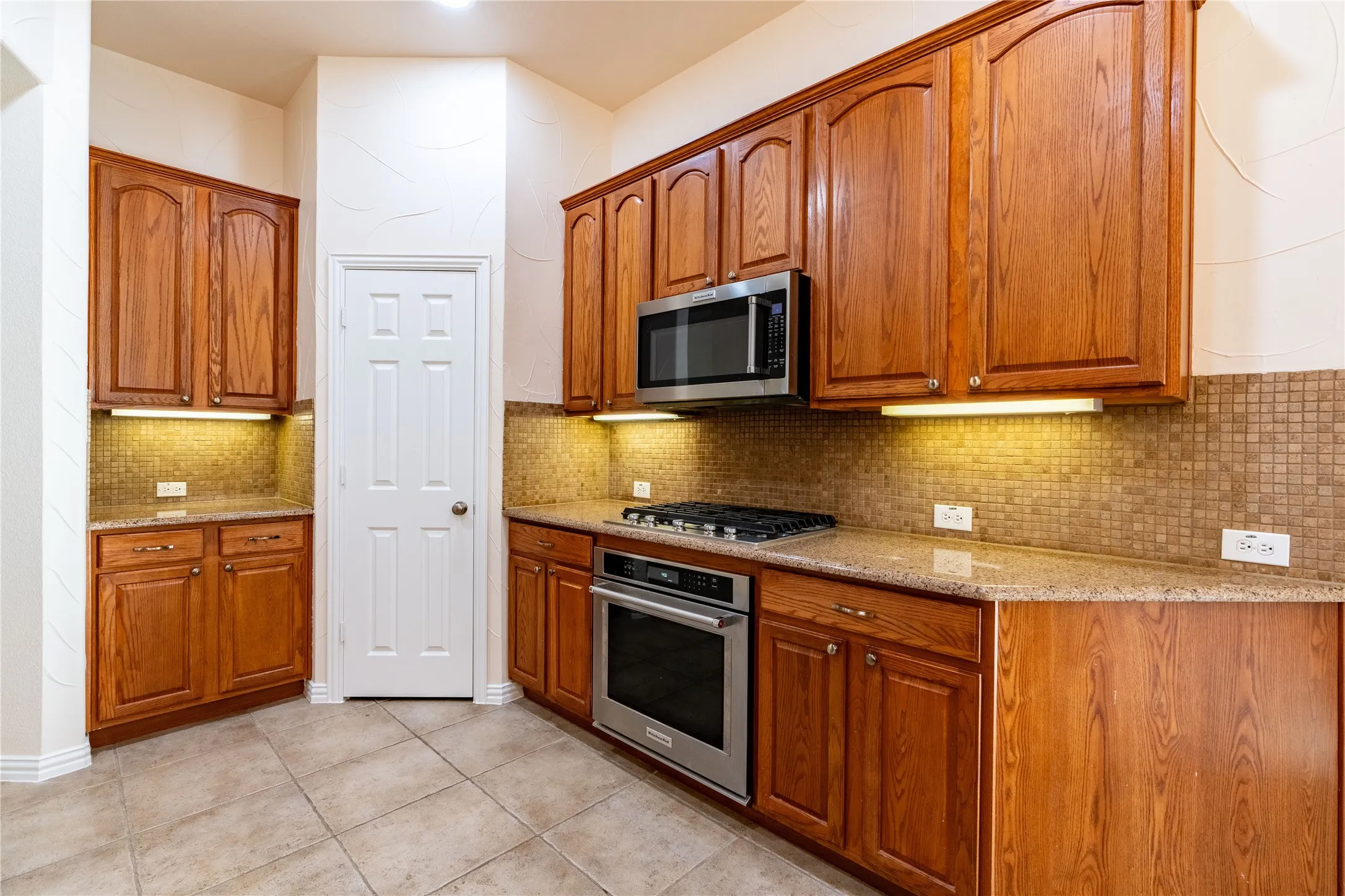Single Family Residence For Rent in Collin County , 3708 Marble Lane, Mc Kinney, Texas 75070, 4 Bedroom, 3 Bathroom, 2 Garage spaces, 2,330 Sqft, built in 2005, mls#21392034, Real Estate Agent in Mc Kinney, Homes For Rent in Collin county, Homes For Rent in Mc Kinney, Realtor in Mc Kinney Texas, Real Estate Brokerage Independent Realty Texas, Luminita Cordes Realtor