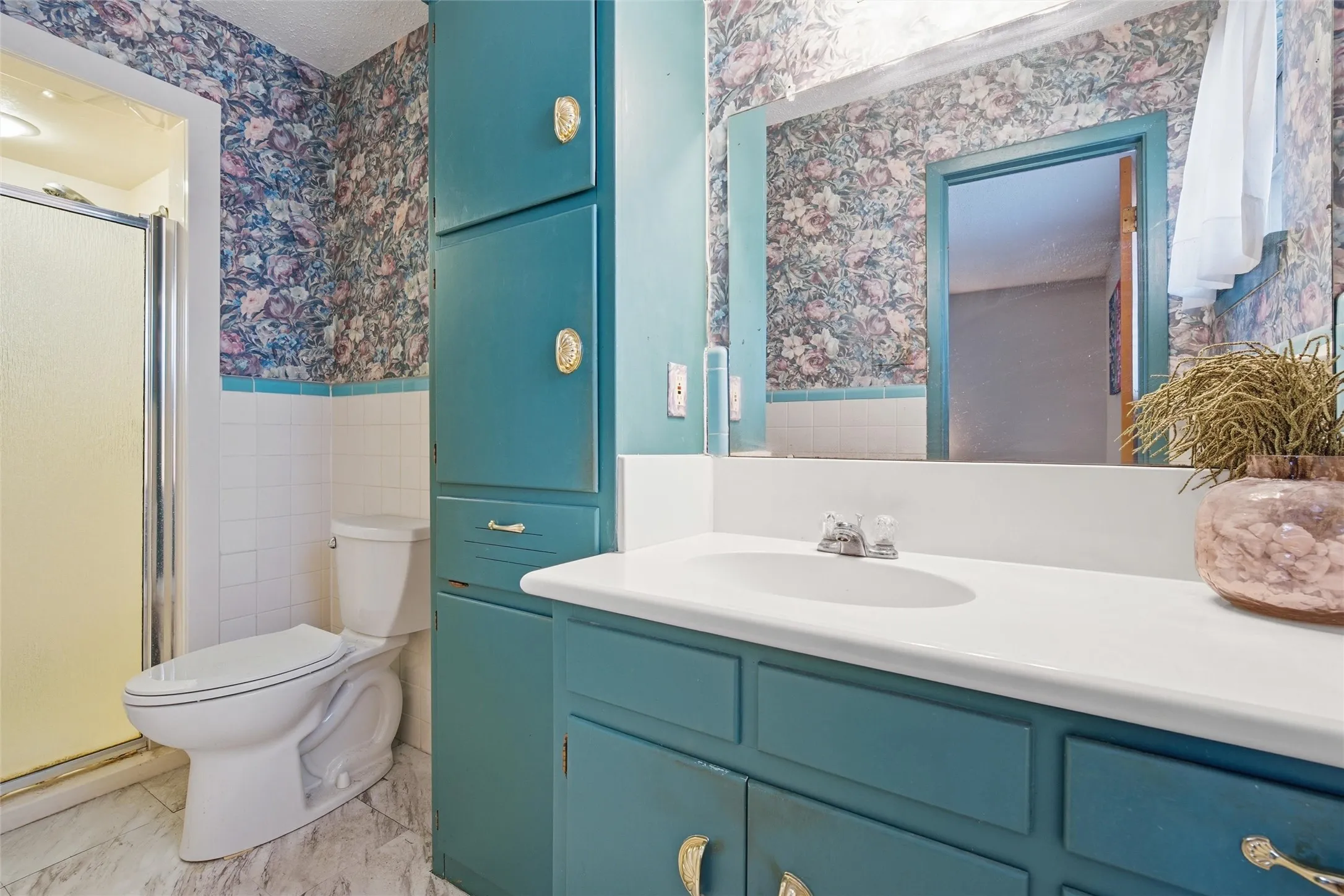 Single Family Residence For Sale in Mc Lennan County , 5318 Lake Lindenwood Drive, Waco, Texas 76710, 4 Bedroom, 3 Bathroom, 2 Garage spaces, 2,748 Sqft, built in 1964, mls#21390413, Real Estate Agent in Waco, Homes For Sale in Mc Lennan county, Homes For Sale in Waco, Realtor in Waco Texas, Real Estate Brokerage Independent Realty Texas, Luminita Cordes Realtor