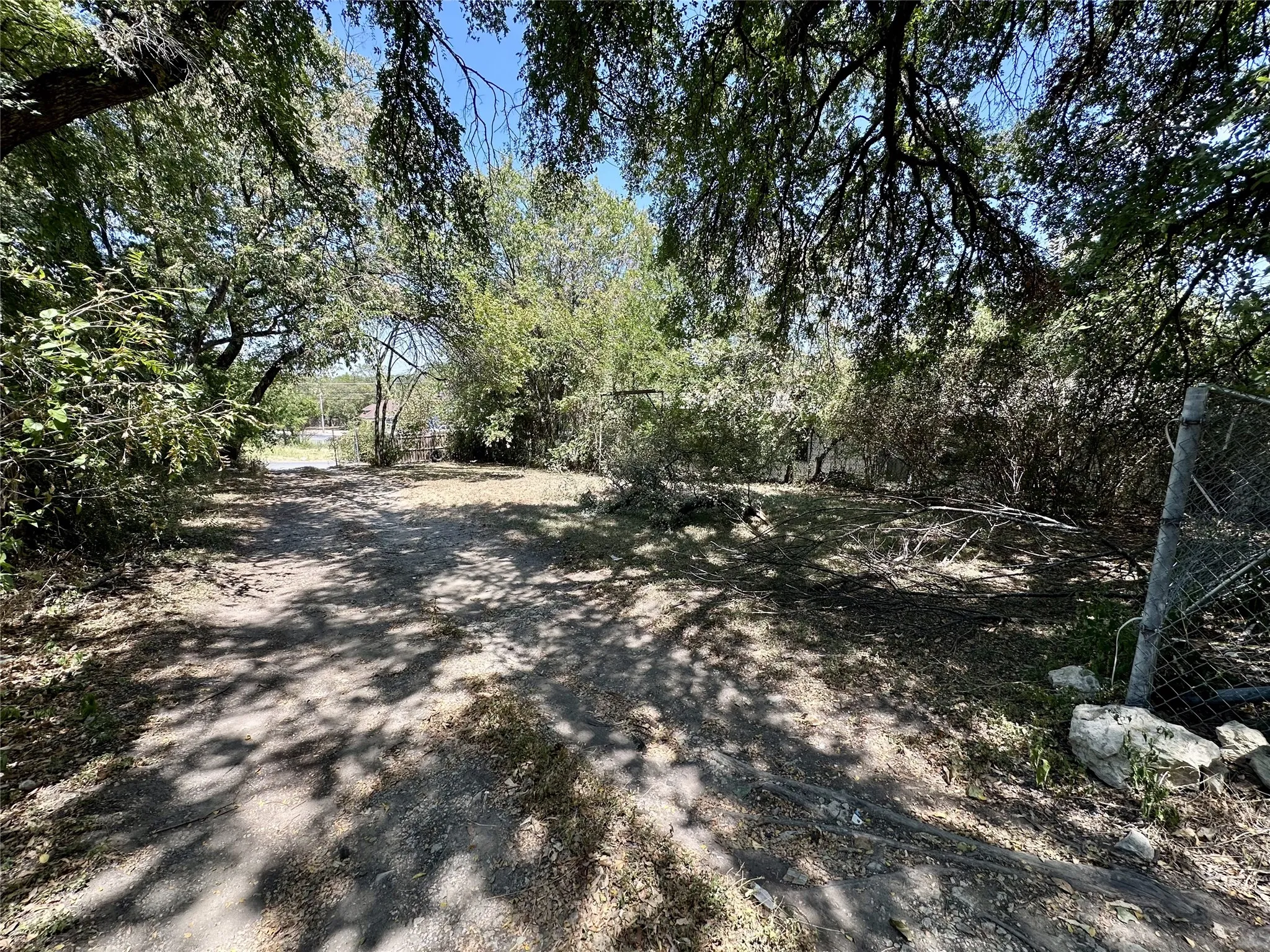 Unimproved Land For Sale in Tarrant County , 1001 NW Loraine Street, Fort Worth, Texas 76106, 0, 0, Garage spaces, 0 Sqft, built in 0, mls#21392042, Real Estate Agent in Fort Worth, Homes For Sale in Tarrant county, Homes For Sale in Fort Worth, Realtor in Fort Worth Texas, Real Estate Brokerage Independent Realty Texas, Luminita Cordes Realtor