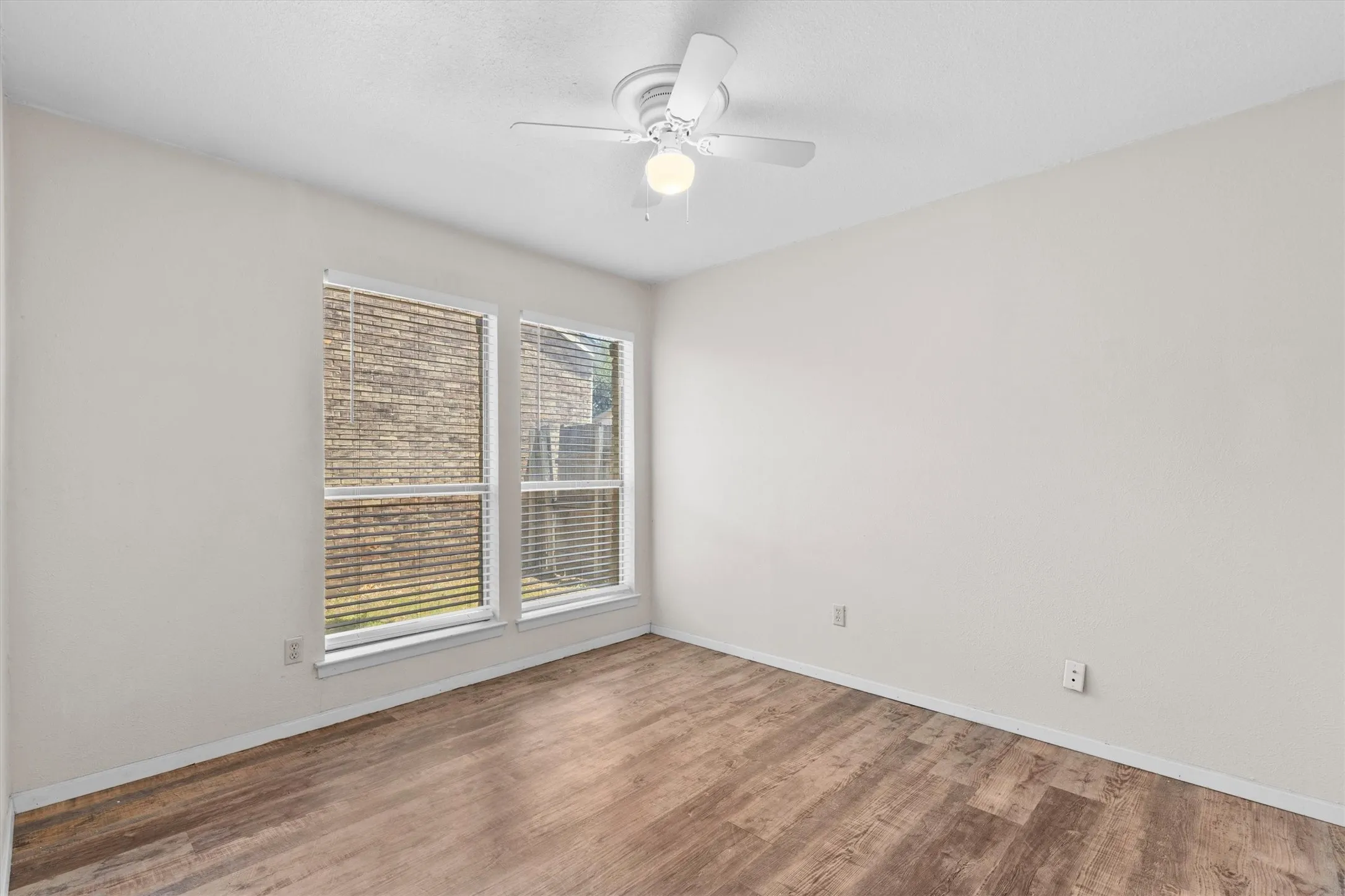 Single Family Residence For Rent in Collin County , 1908 Treehouse Lane, Plano, Texas 75023, 3 Bedroom, 2 Bathroom, 2 Garage spaces, 1,640 Sqft, built in 1978, mls#21392043, Real Estate Agent in Plano, Homes For Rent in Collin county, Homes For Rent in Plano, Realtor in Plano Texas, Real Estate Brokerage Independent Realty Texas, Luminita Cordes Realtor