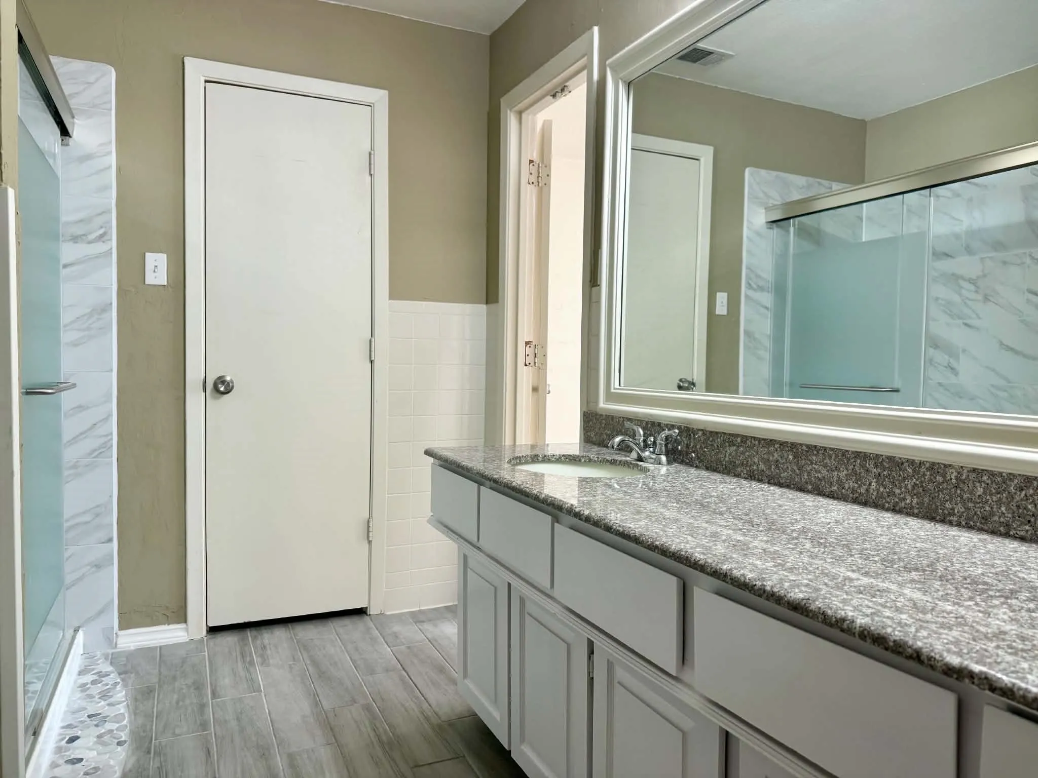 Single Family Residence For Rent in Collin County , 1908 Treehouse Lane, Plano, Texas 75023, 3 Bedroom, 2 Bathroom, 2 Garage spaces, 1,640 Sqft, built in 1978, mls#21392043, Real Estate Agent in Plano, Homes For Rent in Collin county, Homes For Rent in Plano, Realtor in Plano Texas, Real Estate Brokerage Independent Realty Texas, Luminita Cordes Realtor