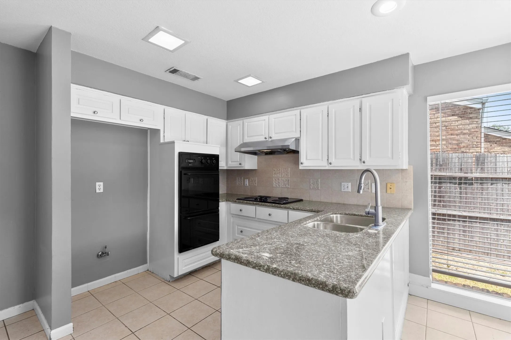 Single Family Residence For Rent in Collin County , 1908 Treehouse Lane, Plano, Texas 75023, 3 Bedroom, 2 Bathroom, 2 Garage spaces, 1,640 Sqft, built in 1978, mls#21392043, Real Estate Agent in Plano, Homes For Rent in Collin county, Homes For Rent in Plano, Realtor in Plano Texas, Real Estate Brokerage Independent Realty Texas, Luminita Cordes Realtor
