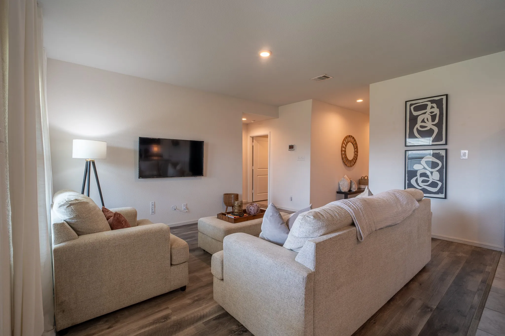 Single Family Residence For Sale in Tarrant County , 10345 Fort Belknap Trail, Crowley, Texas 76036, 3 Bedroom, 2 Bathroom, 2 Garage spaces, 1,465 Sqft, built in 2019, mls#21391605, Real Estate Agent in Crowley, Homes For Sale in Tarrant county, Homes For Sale in Crowley, Realtor in Crowley Texas, Real Estate Brokerage Independent Realty Texas, Luminita Cordes Realtor