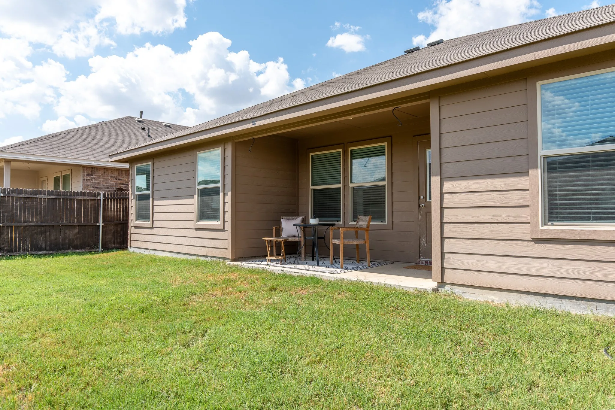 Single Family Residence For Sale in Tarrant County , 10345 Fort Belknap Trail, Crowley, Texas 76036, 3 Bedroom, 2 Bathroom, 2 Garage spaces, 1,465 Sqft, built in 2019, mls#21391605, Real Estate Agent in Crowley, Homes For Sale in Tarrant county, Homes For Sale in Crowley, Realtor in Crowley Texas, Real Estate Brokerage Independent Realty Texas, Luminita Cordes Realtor