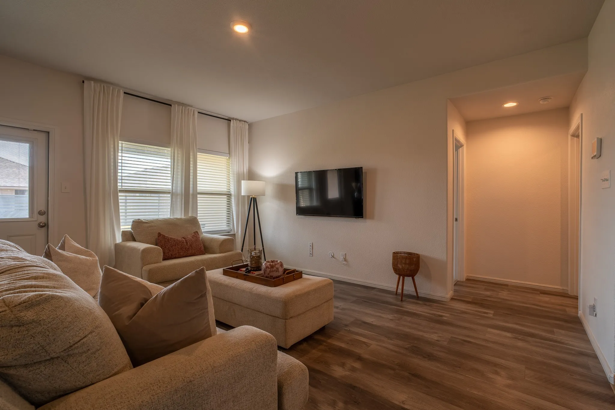 Single Family Residence For Sale in Tarrant County , 10345 Fort Belknap Trail, Crowley, Texas 76036, 3 Bedroom, 2 Bathroom, 2 Garage spaces, 1,465 Sqft, built in 2019, mls#21391605, Real Estate Agent in Crowley, Homes For Sale in Tarrant county, Homes For Sale in Crowley, Realtor in Crowley Texas, Real Estate Brokerage Independent Realty Texas, Luminita Cordes Realtor