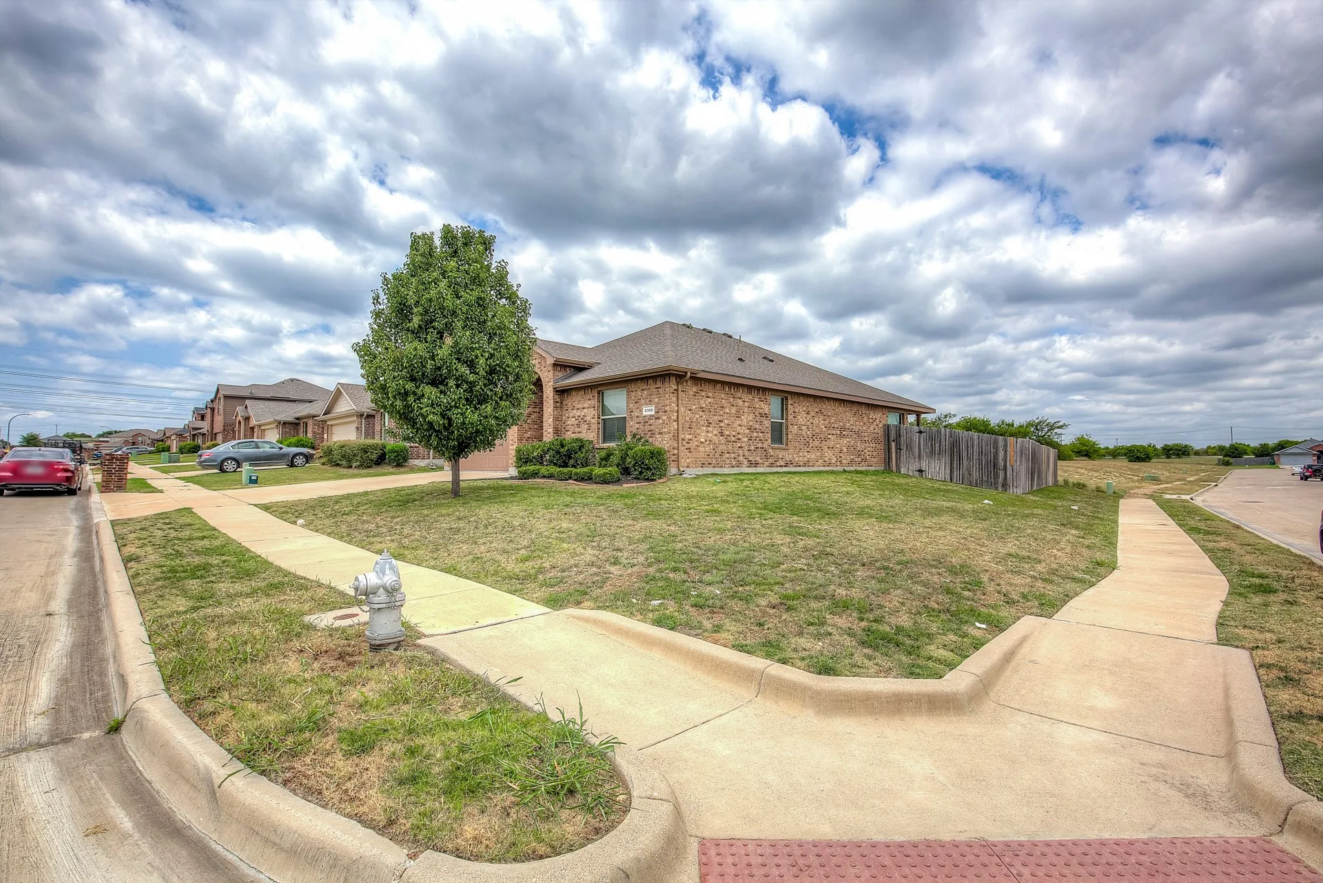 Single Family Residence For Rent in Tarrant County , 6300 Leaping Fawn Drive, Fort Worth, Texas 76179, 4 Bedroom, 2 Bathroom, 2 Garage spaces, 1,620 Sqft, built in 2015, mls#21392049, Real Estate Agent in Fort Worth, Homes For Rent in Tarrant county, Homes For Rent in Fort Worth, Realtor in Fort Worth Texas, Real Estate Brokerage Independent Realty Texas, Luminita Cordes Realtor