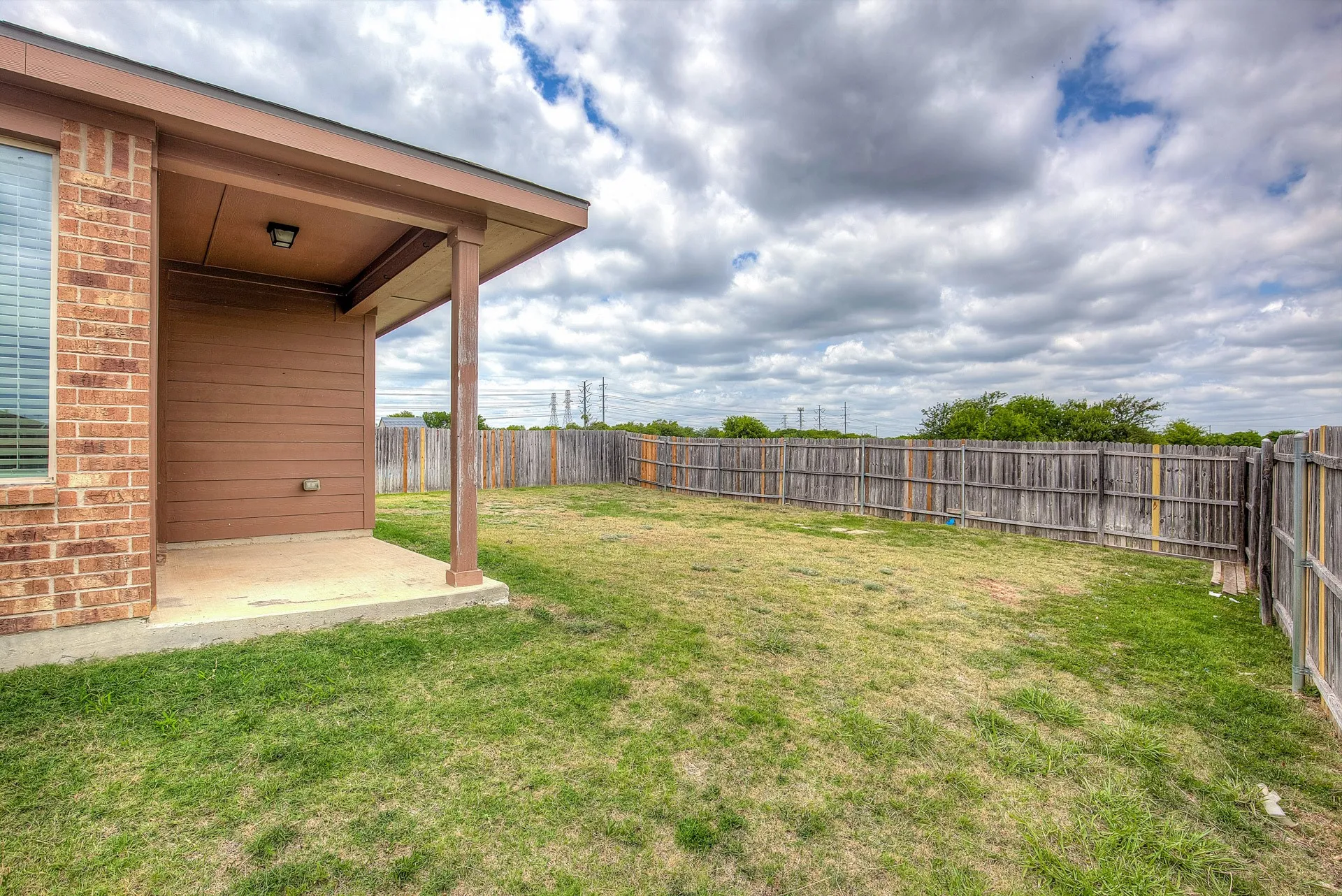 Single Family Residence For Rent in Tarrant County , 6300 Leaping Fawn Drive, Fort Worth, Texas 76179, 4 Bedroom, 2 Bathroom, 2 Garage spaces, 1,620 Sqft, built in 2015, mls#21392049, Real Estate Agent in Fort Worth, Homes For Rent in Tarrant county, Homes For Rent in Fort Worth, Realtor in Fort Worth Texas, Real Estate Brokerage Independent Realty Texas, Luminita Cordes Realtor
