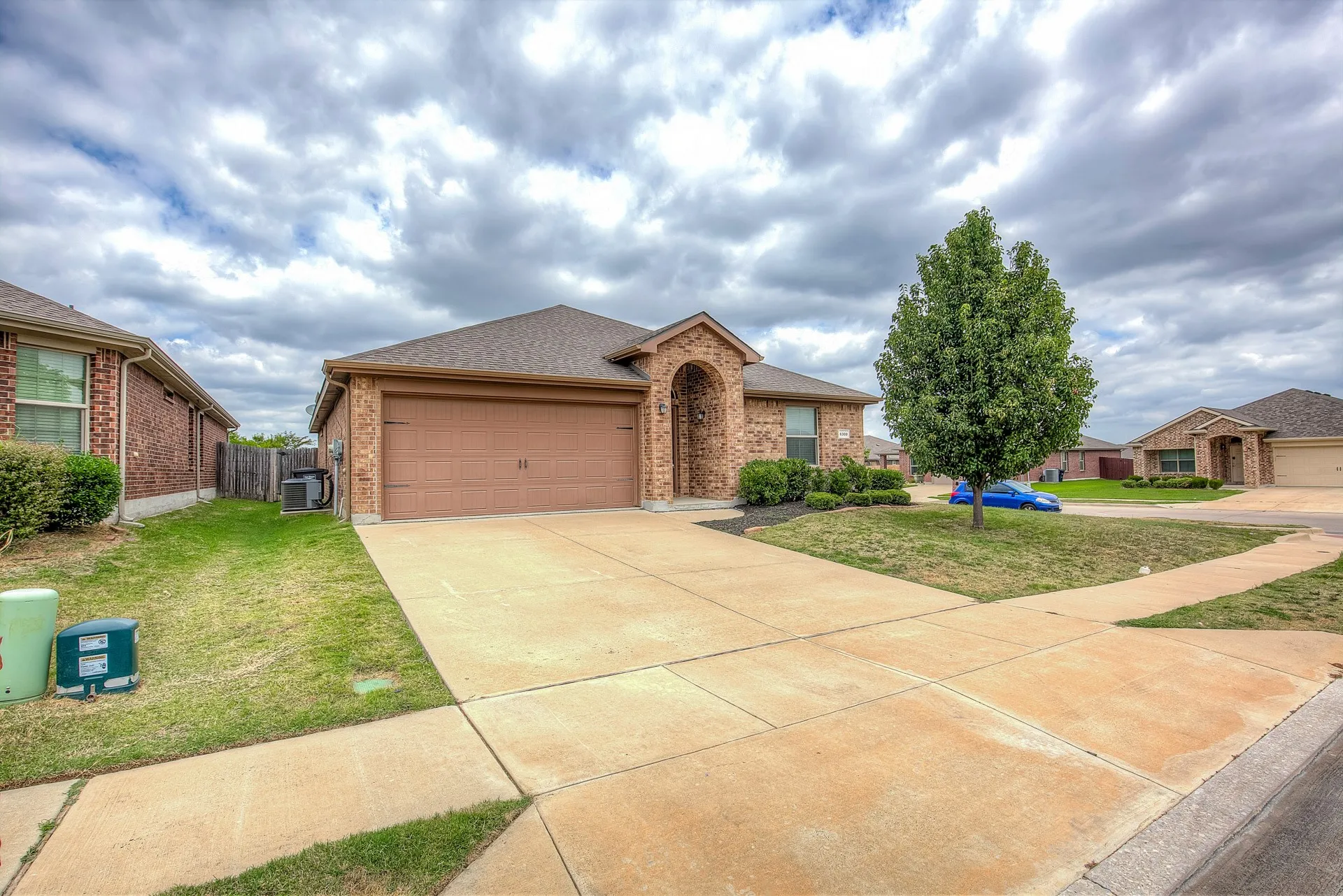 Single Family Residence For Rent in Tarrant County , 6300 Leaping Fawn Drive, Fort Worth, Texas 76179, 4 Bedroom, 2 Bathroom, 2 Garage spaces, 1,620 Sqft, built in 2015, mls#21392049, Real Estate Agent in Fort Worth, Homes For Rent in Tarrant county, Homes For Rent in Fort Worth, Realtor in Fort Worth Texas, Real Estate Brokerage Independent Realty Texas, Luminita Cordes Realtor