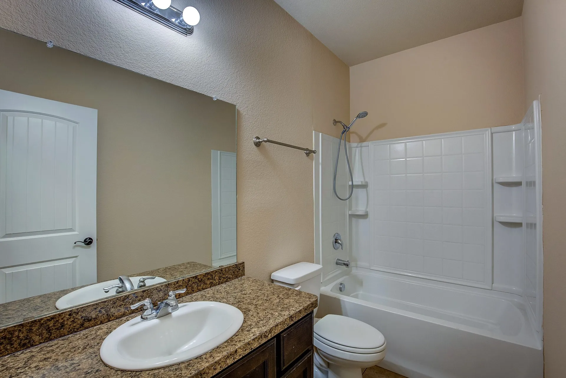 Single Family Residence For Rent in Tarrant County , 6300 Leaping Fawn Drive, Fort Worth, Texas 76179, 4 Bedroom, 2 Bathroom, 2 Garage spaces, 1,620 Sqft, built in 2015, mls#21392049, Real Estate Agent in Fort Worth, Homes For Rent in Tarrant county, Homes For Rent in Fort Worth, Realtor in Fort Worth Texas, Real Estate Brokerage Independent Realty Texas, Luminita Cordes Realtor
