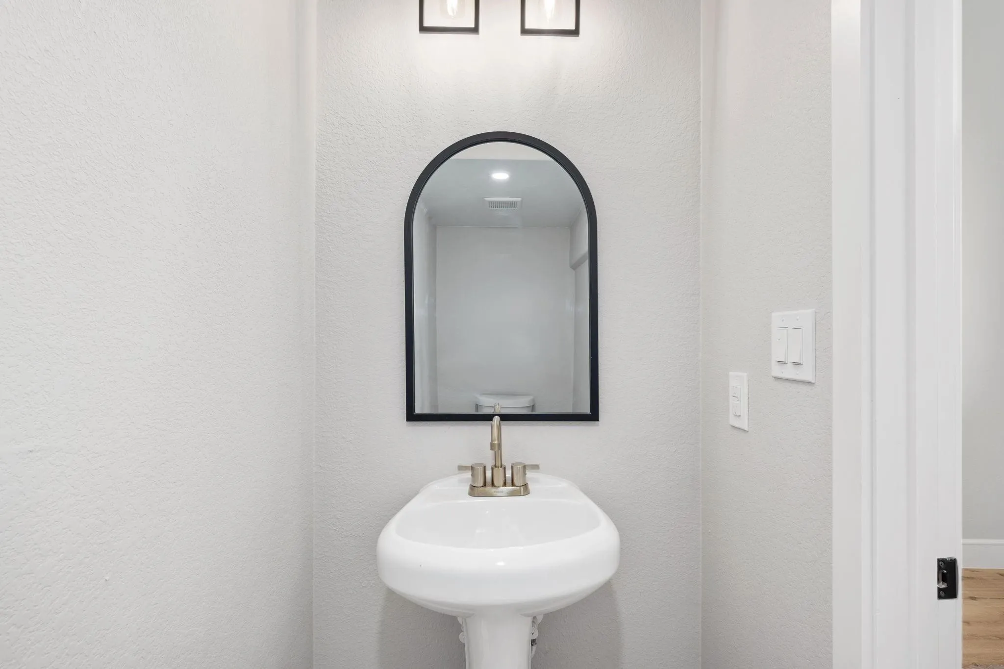 Powder bath