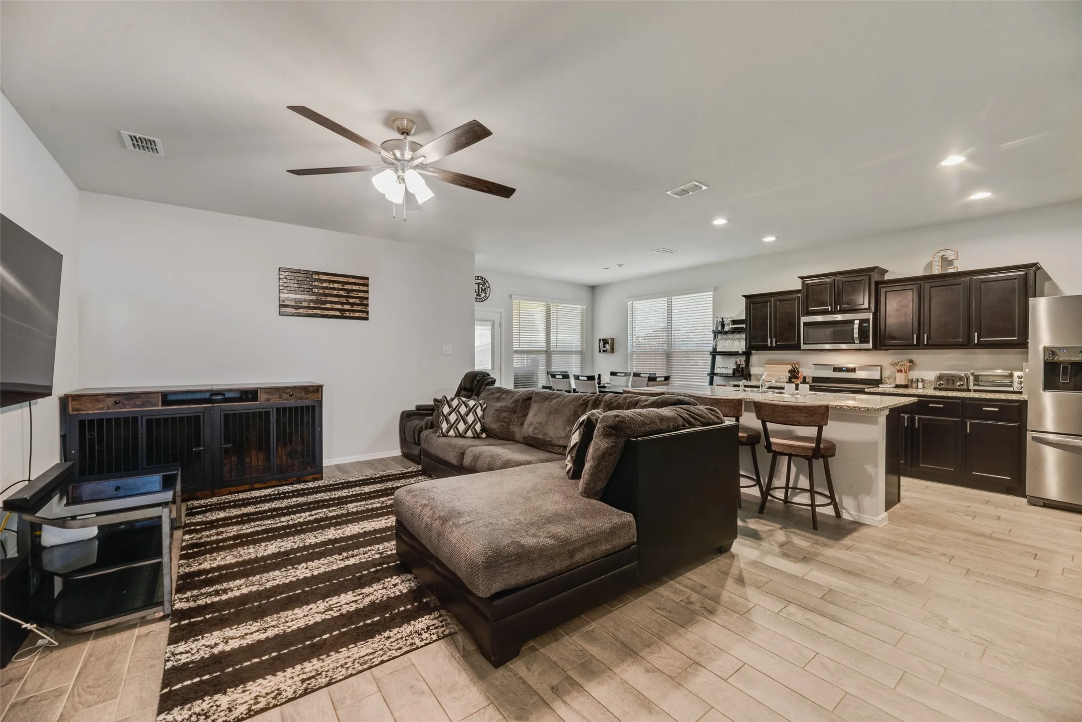 Single Family Residence For Rent in Tarrant County , 9637 Cherryville Road, Fort Worth, Texas 76108, 4 Bedroom, 2 Bathroom, 2 Garage spaces, 1,772 Sqft, built in 2022, mls#21392057, Real Estate Agent in Fort Worth, Homes For Rent in Tarrant county, Homes For Rent in Fort Worth, Realtor in Fort Worth Texas, Real Estate Brokerage Independent Realty Texas, Luminita Cordes Realtor