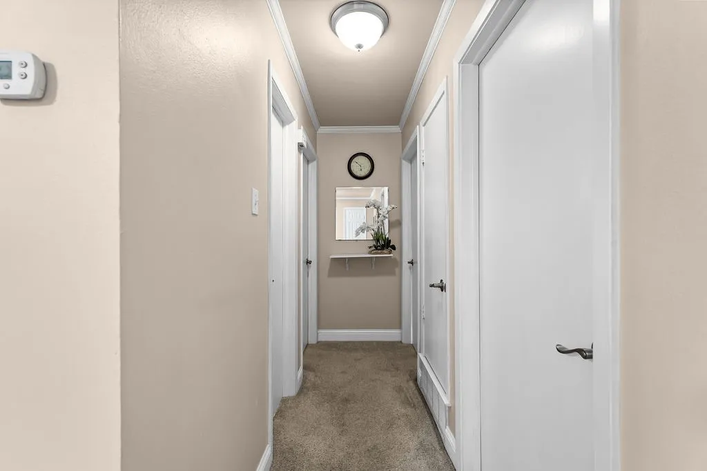 Single Family Residence For Sale in Dallas County , 1830 Pleasant Run Road, Carrollton, Texas 75006, 4 Bedroom, 2 Bathroom, Garage spaces, 1,499 Sqft, built in 1963, mls#21392056, Real Estate Agent in Carrollton, Homes For Sale in Dallas county, Homes For Sale in Carrollton, Realtor in Carrollton Texas, Real Estate Brokerage Independent Realty Texas, Luminita Cordes Realtor