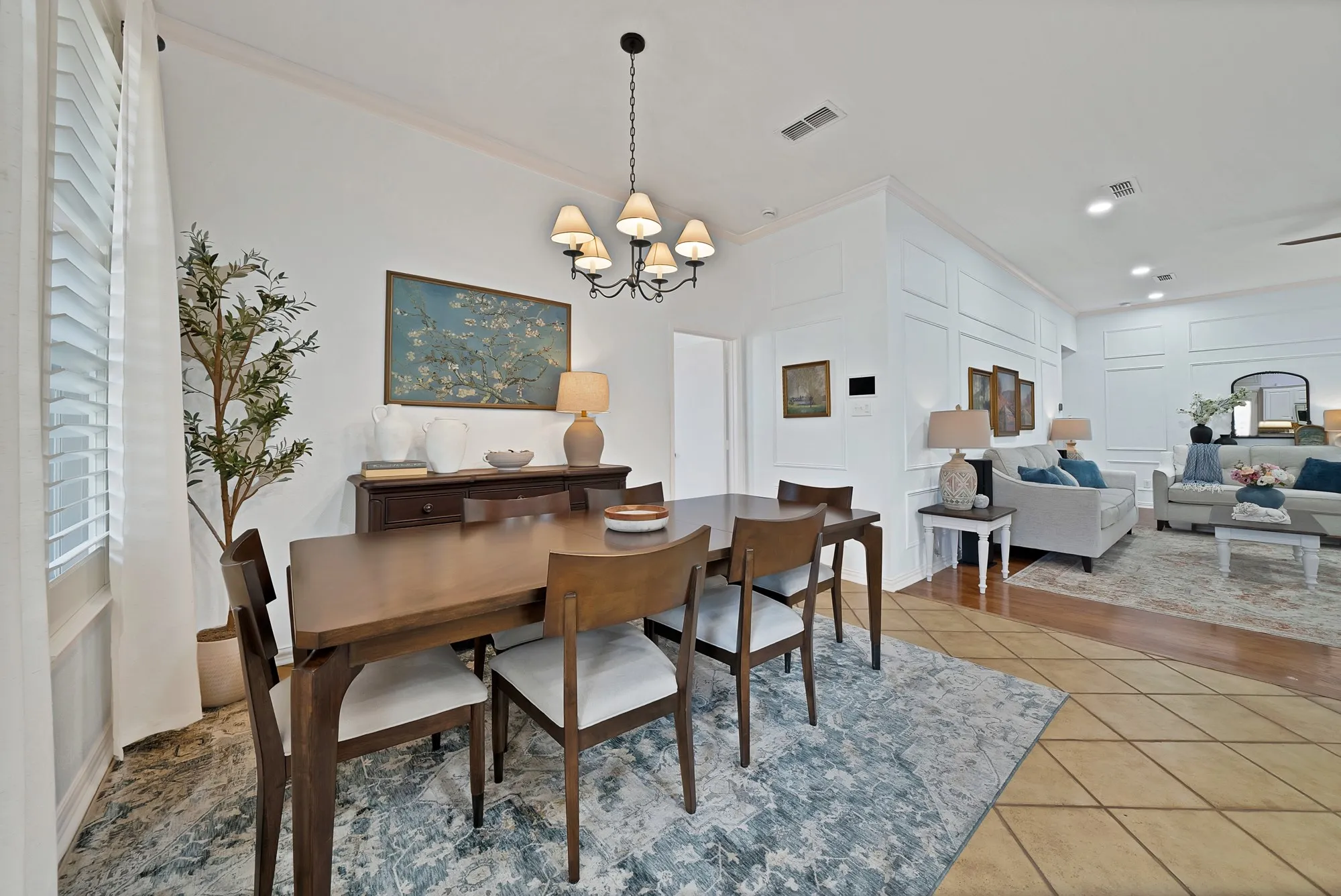 Single Family Residence For Sale in Tarrant County , 109 Goldeneye Lane, Fort Worth, Texas 76120, 4 Bedroom, 2 Bathroom, 2 Garage spaces, 1,970 Sqft, built in 2002, mls#21391700, Real Estate Agent in Fort Worth, Homes For Sale in Tarrant county, Homes For Sale in Fort Worth, Realtor in Fort Worth Texas, Real Estate Brokerage Independent Realty Texas, Luminita Cordes Realtor
