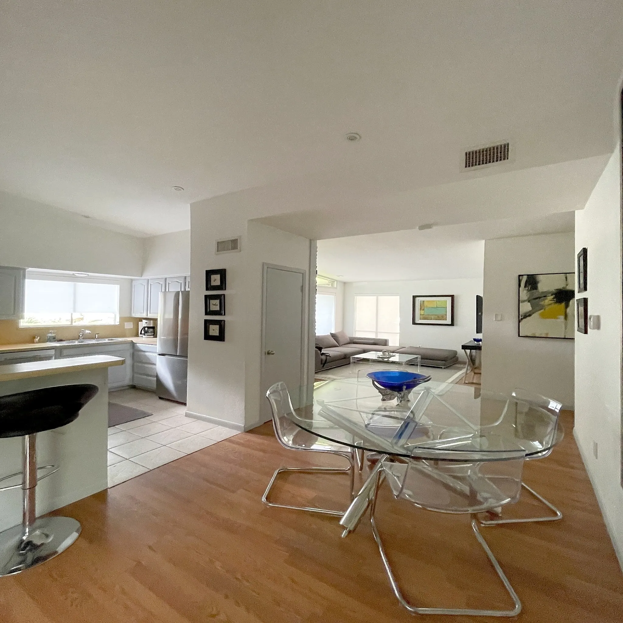 Single Family Residence For Sale in Tarrant County , 4709 Driskell Boulevard, Fort Worth, Texas 76107, 3 Bedroom, 2 Bathroom, Garage spaces, 1,096 Sqft, built in 1961, mls#21391845, Real Estate Agent in Fort Worth, Homes For Sale in Tarrant county, Homes For Sale in Fort Worth, Realtor in Fort Worth Texas, Real Estate Brokerage Independent Realty Texas, Luminita Cordes Realtor