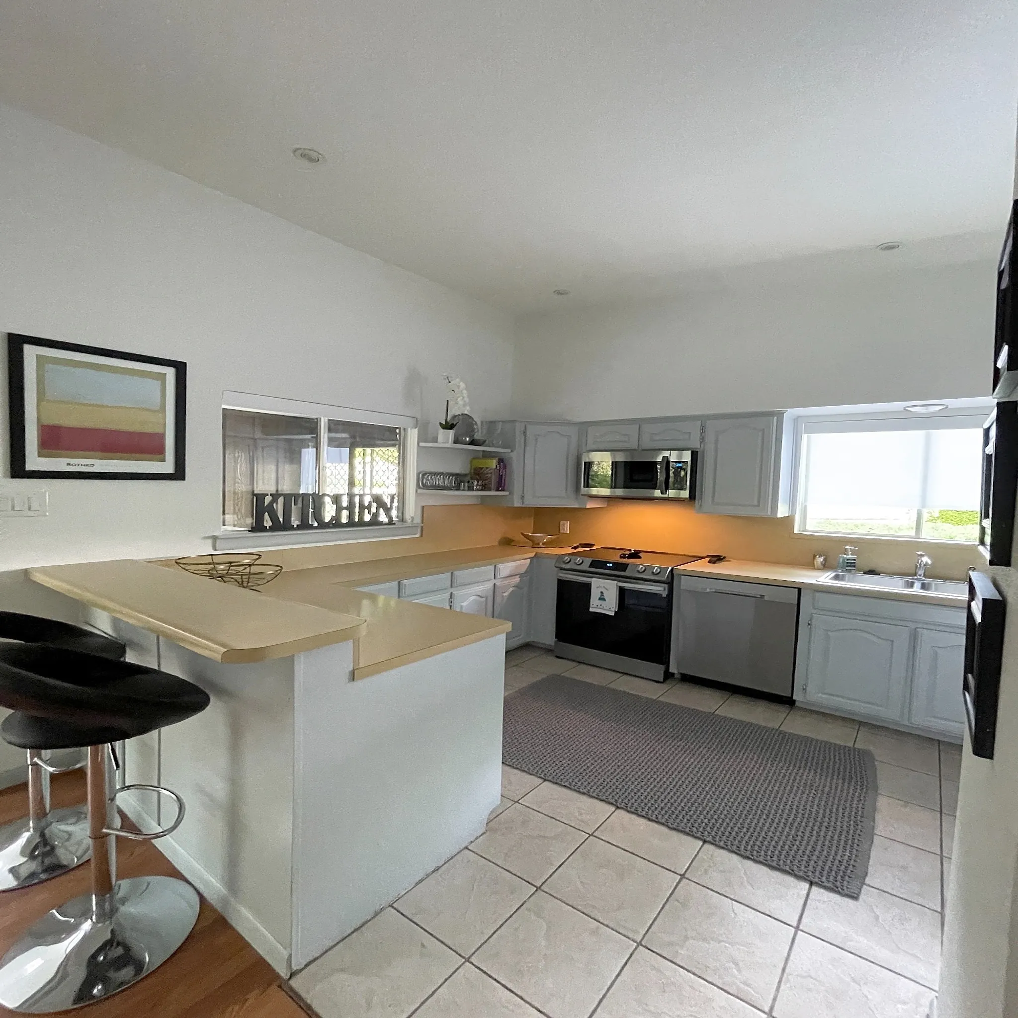 Single Family Residence For Sale in Tarrant County , 4709 Driskell Boulevard, Fort Worth, Texas 76107, 3 Bedroom, 2 Bathroom, Garage spaces, 1,096 Sqft, built in 1961, mls#21391845, Real Estate Agent in Fort Worth, Homes For Sale in Tarrant county, Homes For Sale in Fort Worth, Realtor in Fort Worth Texas, Real Estate Brokerage Independent Realty Texas, Luminita Cordes Realtor