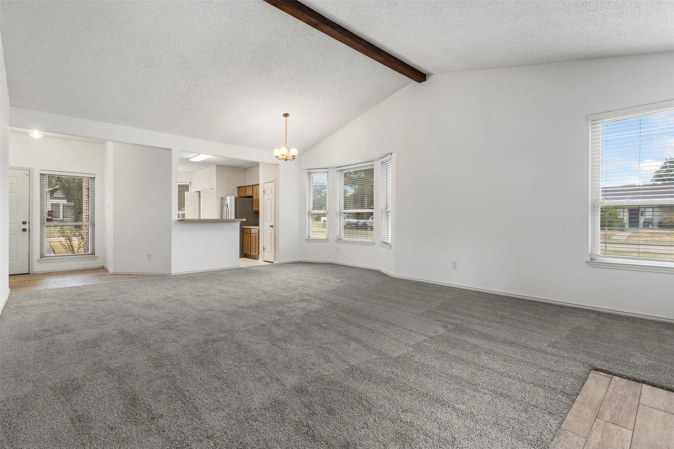 Single Family Residence For Sale in Dallas County , 427 Wheatridge Street, Mesquite, Texas 75150, 3 Bedroom, 2 Bathroom, 2 Garage spaces, 1,541 Sqft, built in 1983, mls#21389137, Real Estate Agent in Mesquite, Homes For Sale in Dallas county, Homes For Sale in Mesquite, Realtor in Mesquite Texas, Real Estate Brokerage Independent Realty Texas, Luminita Cordes Realtor