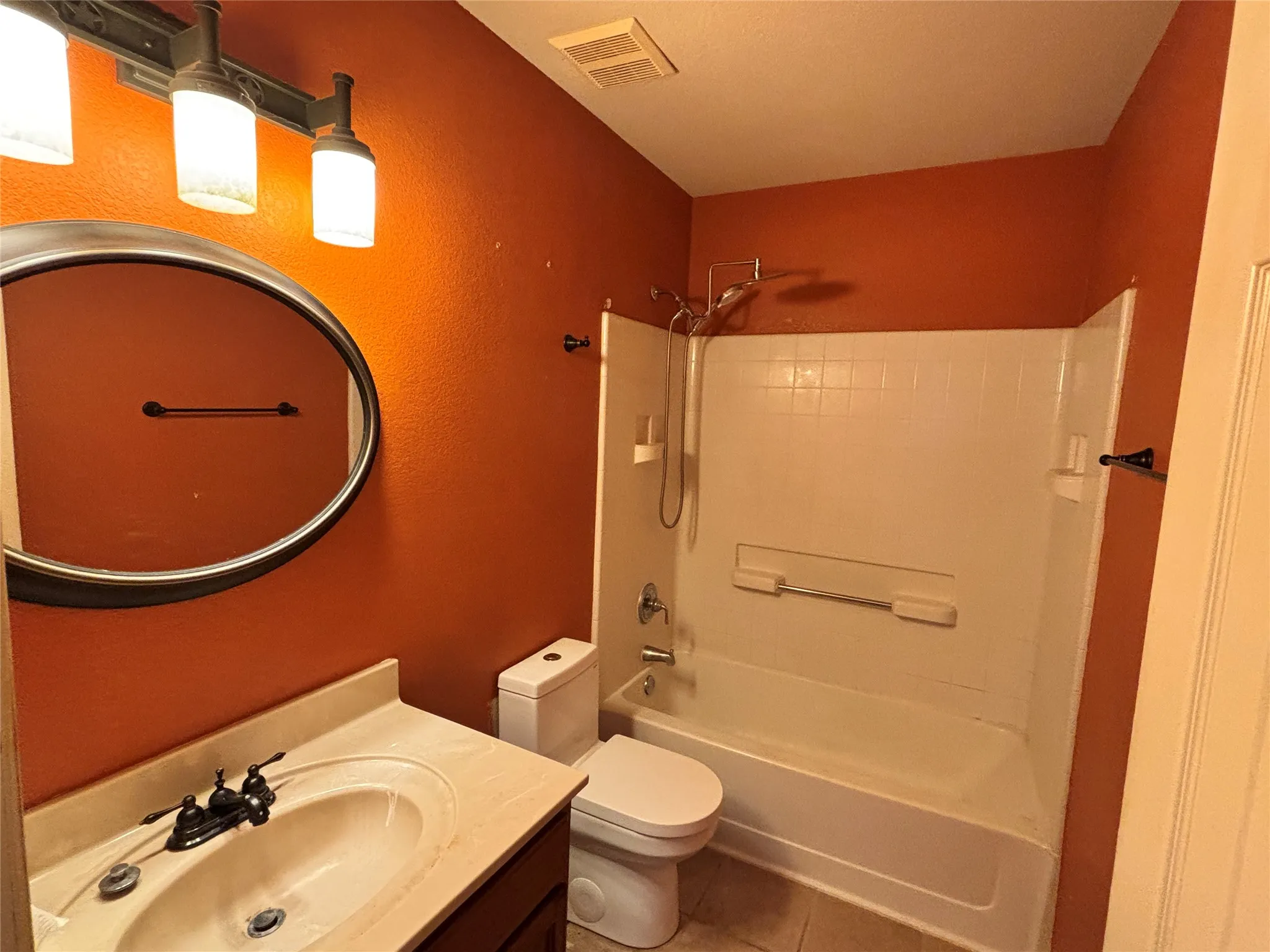 Single Family Residence For Sale in Tarrant County , 1309 Pepperfield Court, Fort Worth, Texas 76028, 4 Bedroom, 2 Bathroom, 2 Garage spaces, 2,702 Sqft, built in 2004, mls#21391685, Real Estate Agent in Fort Worth, Homes For Sale in Tarrant county, Homes For Sale in Fort Worth, Realtor in Fort Worth Texas, Real Estate Brokerage Independent Realty Texas, Luminita Cordes Realtor