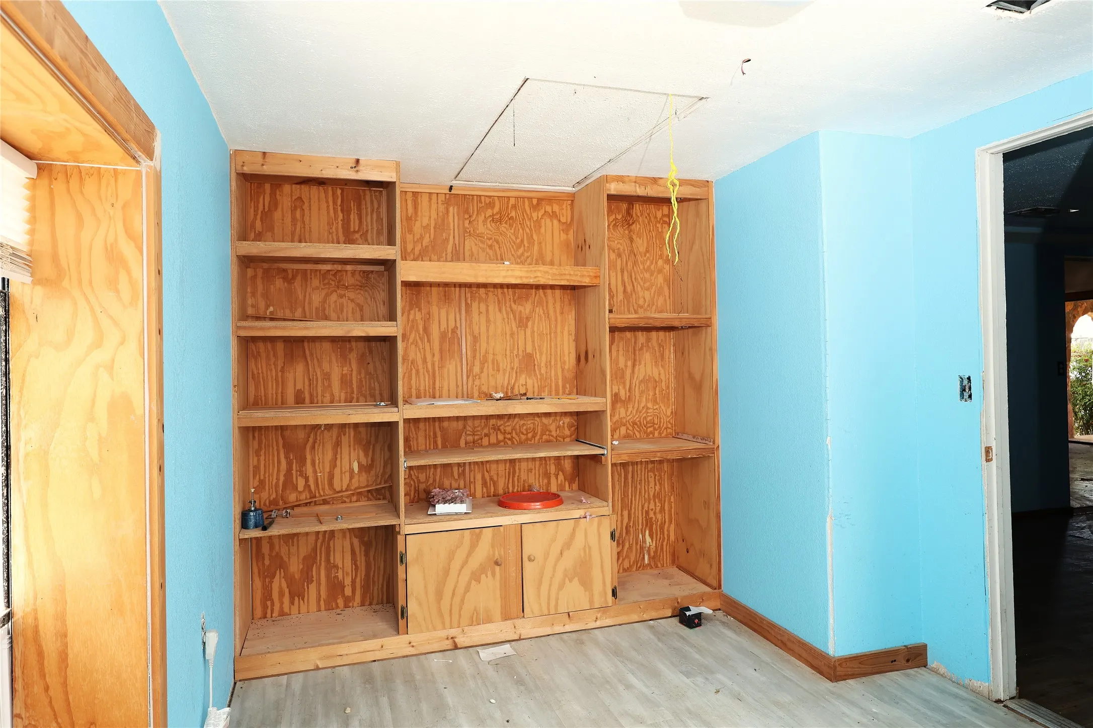 Single Family Residence For Sale in Brown County , 102 Mcdonald Drive, Early, Texas 76802, 2 Bedroom, 2 Bathroom, Garage spaces, 1,015 Sqft, built in 0, mls#21392058, Real Estate Agent in Early, Homes For Sale in Brown county, Homes For Sale in Early, Realtor in Early Texas, Real Estate Brokerage Independent Realty Texas, Luminita Cordes Realtor