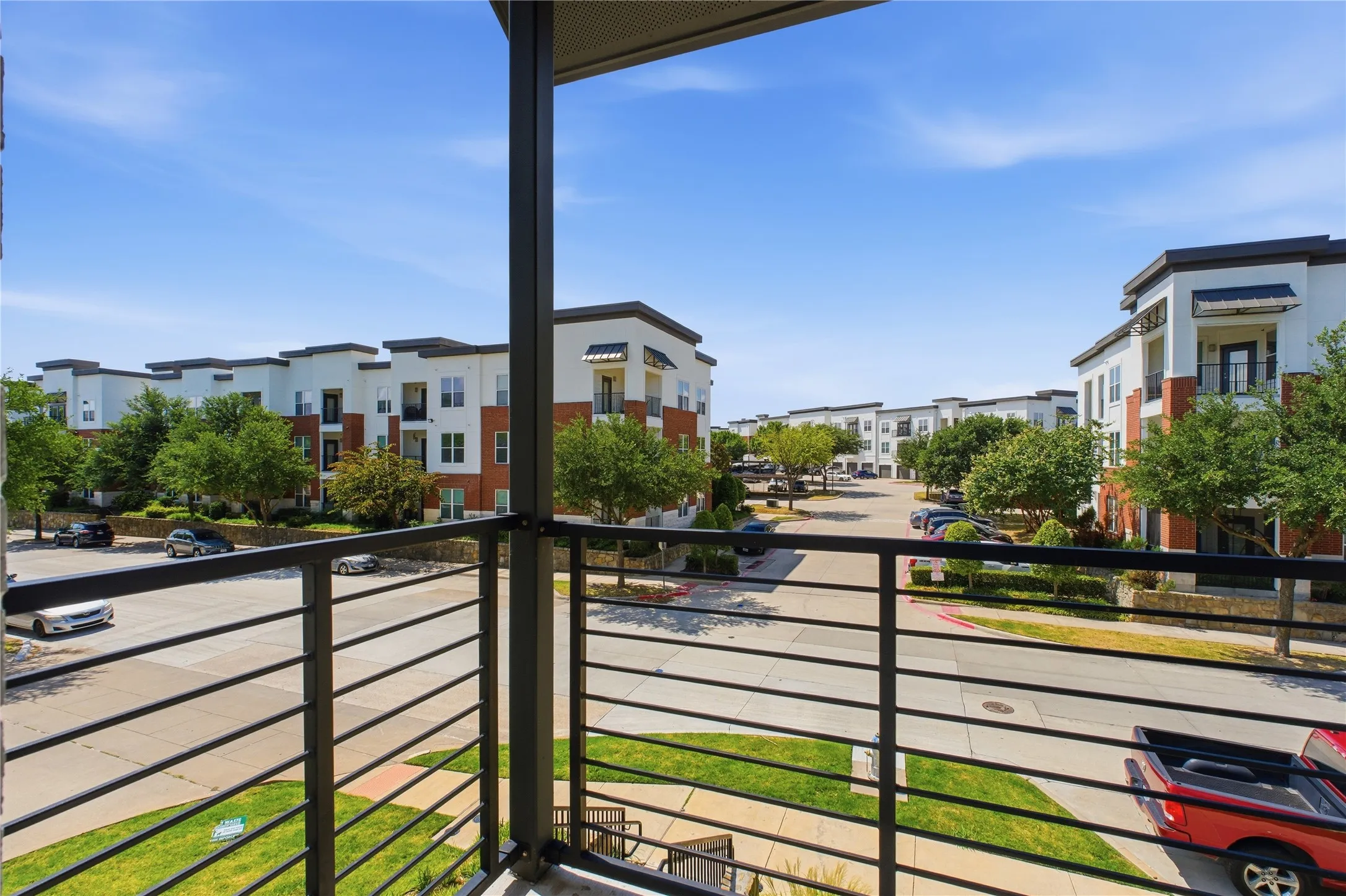 Townhouse For Rent in Collin County , 3365 Wynwood Drive, Plano, Texas 75074, 3 Bedroom, 4 Bathroom, 2 Garage spaces, 1,728 Sqft, built in 2022, mls#21392014, Real Estate Agent in Plano, Homes For Rent in Collin county, Homes For Rent in Plano, Realtor in Plano Texas, Real Estate Brokerage Independent Realty Texas, Luminita Cordes Realtor
