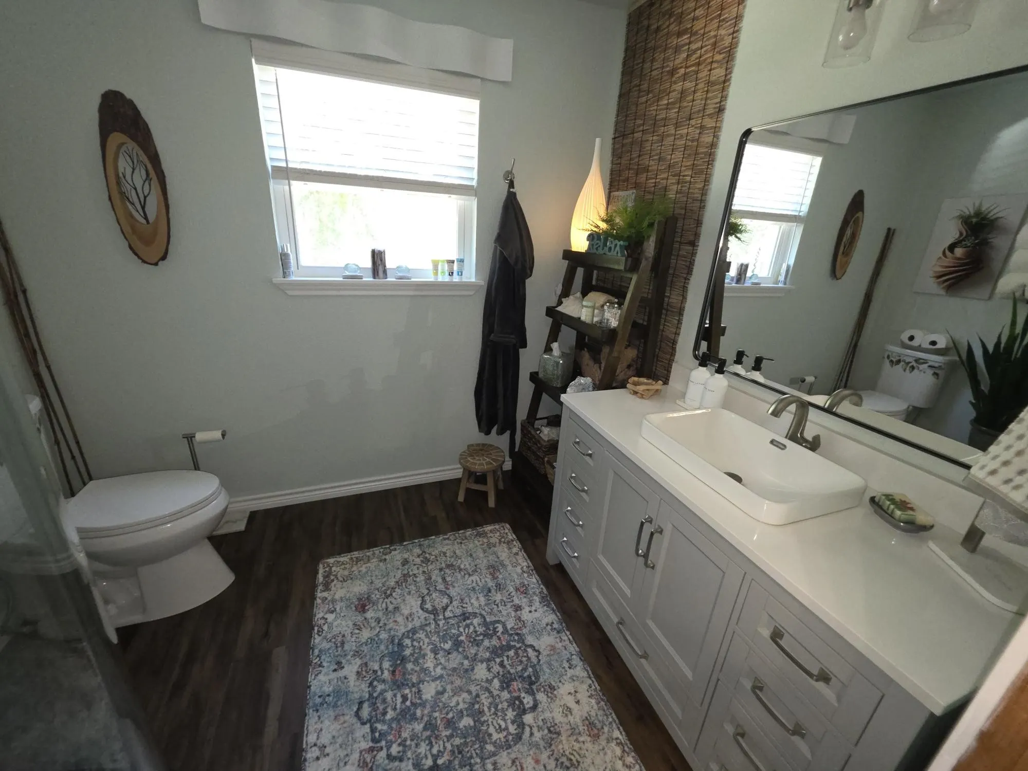 Single Family Residence For Sale in Wood County , 185 Private Road 6604, Mineola, Texas 75773, 3 Bedroom, 2 Bathroom, Garage spaces, 1,484 Sqft, built in 1978, mls#21392086, Real Estate Agent in Mineola, Homes For Sale in Wood county, Homes For Sale in Mineola, Realtor in Mineola Texas, Real Estate Brokerage Independent Realty Texas, Luminita Cordes Realtor