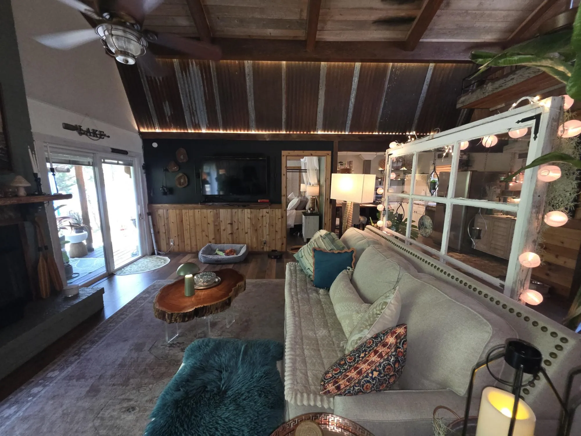 Single Family Residence For Sale in Wood County , 185 Private Road 6604, Mineola, Texas 75773, 3 Bedroom, 2 Bathroom, Garage spaces, 1,484 Sqft, built in 1978, mls#21392086, Real Estate Agent in Mineola, Homes For Sale in Wood county, Homes For Sale in Mineola, Realtor in Mineola Texas, Real Estate Brokerage Independent Realty Texas, Luminita Cordes Realtor