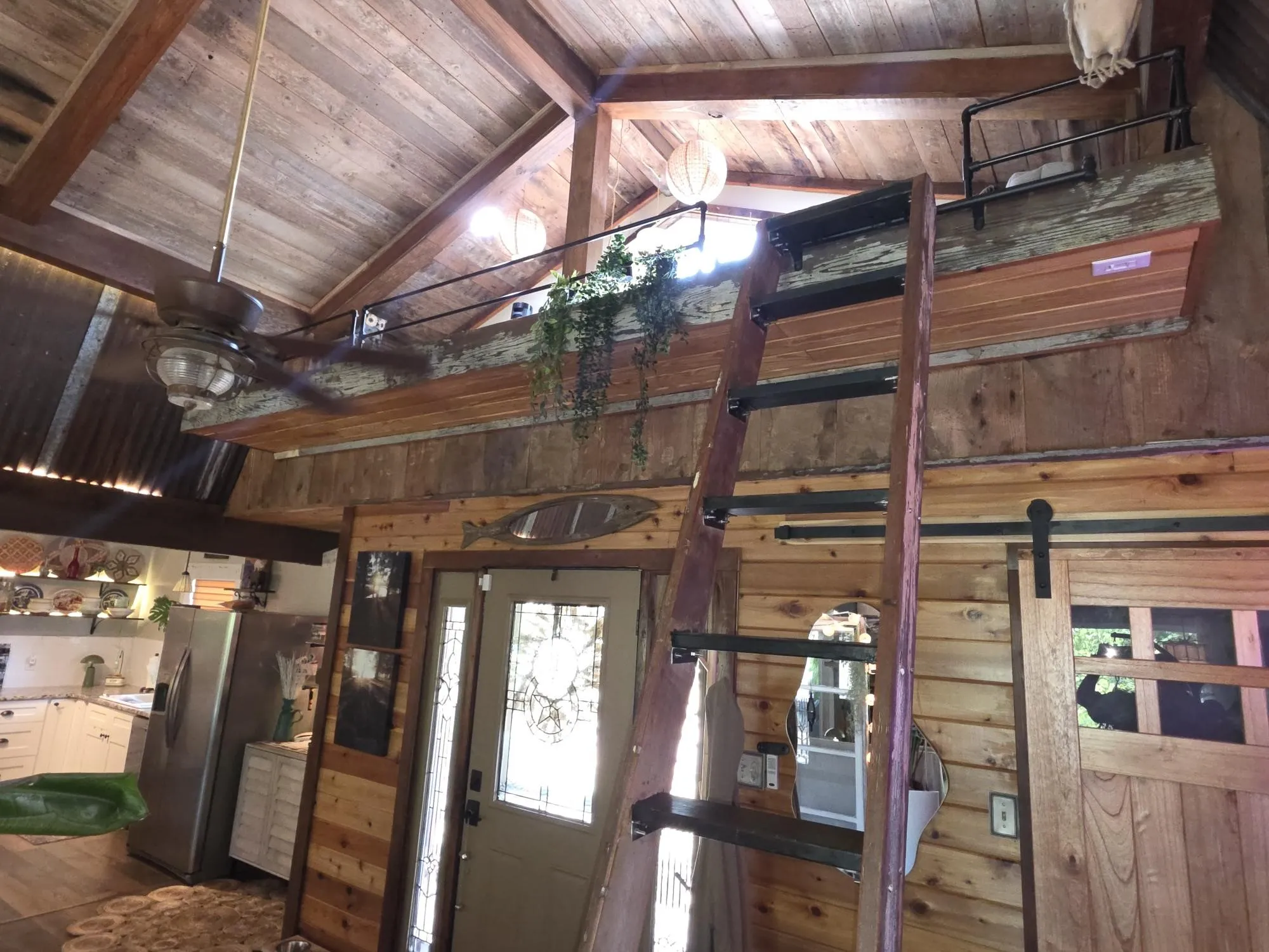 Single Family Residence For Sale in Wood County , 185 Private Road 6604, Mineola, Texas 75773, 3 Bedroom, 2 Bathroom, Garage spaces, 1,484 Sqft, built in 1978, mls#21392086, Real Estate Agent in Mineola, Homes For Sale in Wood county, Homes For Sale in Mineola, Realtor in Mineola Texas, Real Estate Brokerage Independent Realty Texas, Luminita Cordes Realtor