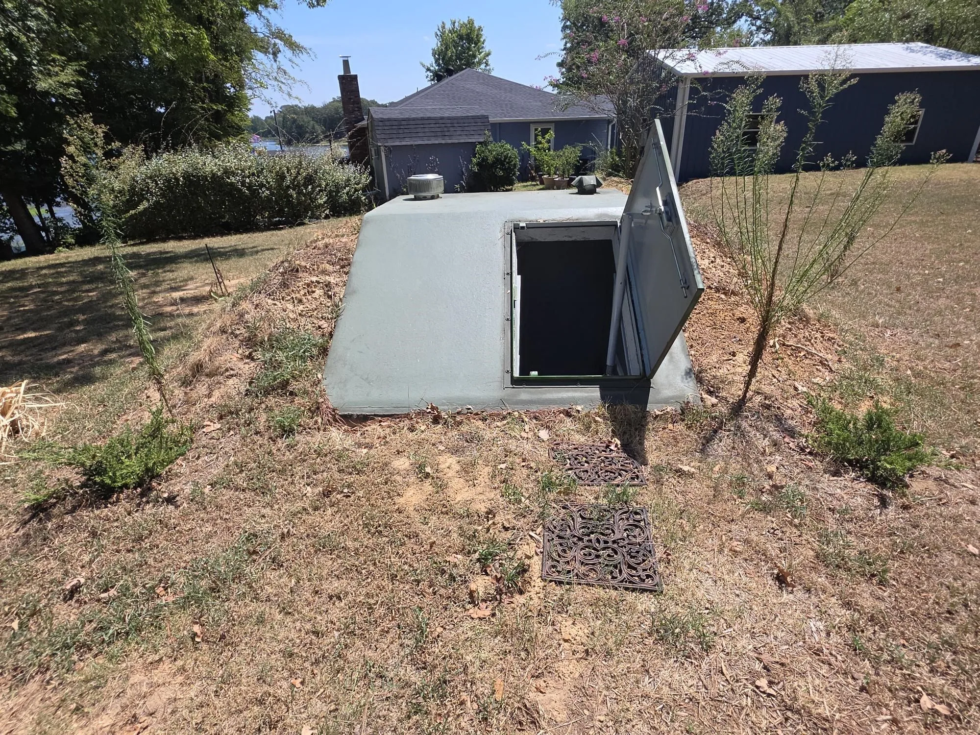 Single Family Residence For Sale in Wood County , 185 Private Road 6604, Mineola, Texas 75773, 3 Bedroom, 2 Bathroom, Garage spaces, 1,484 Sqft, built in 1978, mls#21392086, Real Estate Agent in Mineola, Homes For Sale in Wood county, Homes For Sale in Mineola, Realtor in Mineola Texas, Real Estate Brokerage Independent Realty Texas, Luminita Cordes Realtor