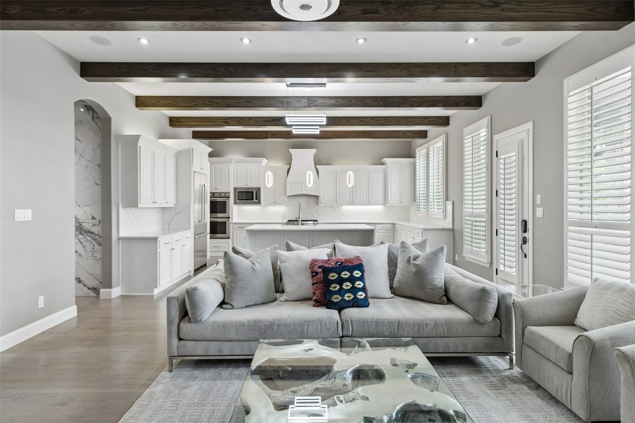 Single Family Residence For Rent in Tarrant County , 412 Winding Ridge Trail, Southlake, Texas 76092, 5 Bedroom, 7 Bathroom, 3 Garage spaces, 4,997 Sqft, built in 2015, mls#21392092, Real Estate Agent in Southlake, Homes For Rent in Tarrant county, Homes For Rent in Southlake, Realtor in Southlake Texas, Real Estate Brokerage Independent Realty Texas, Luminita Cordes Realtor