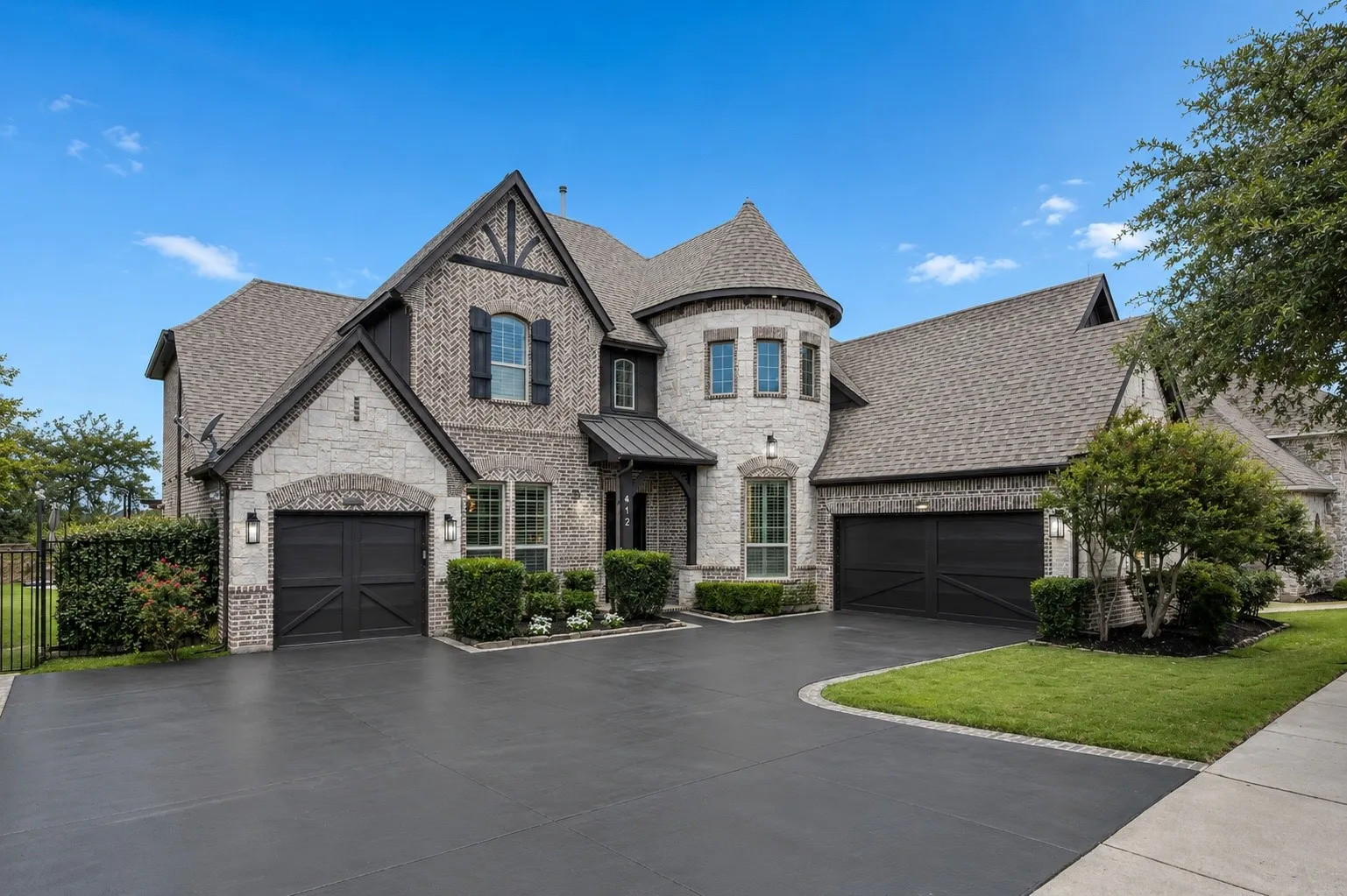 Single Family Residence For Rent