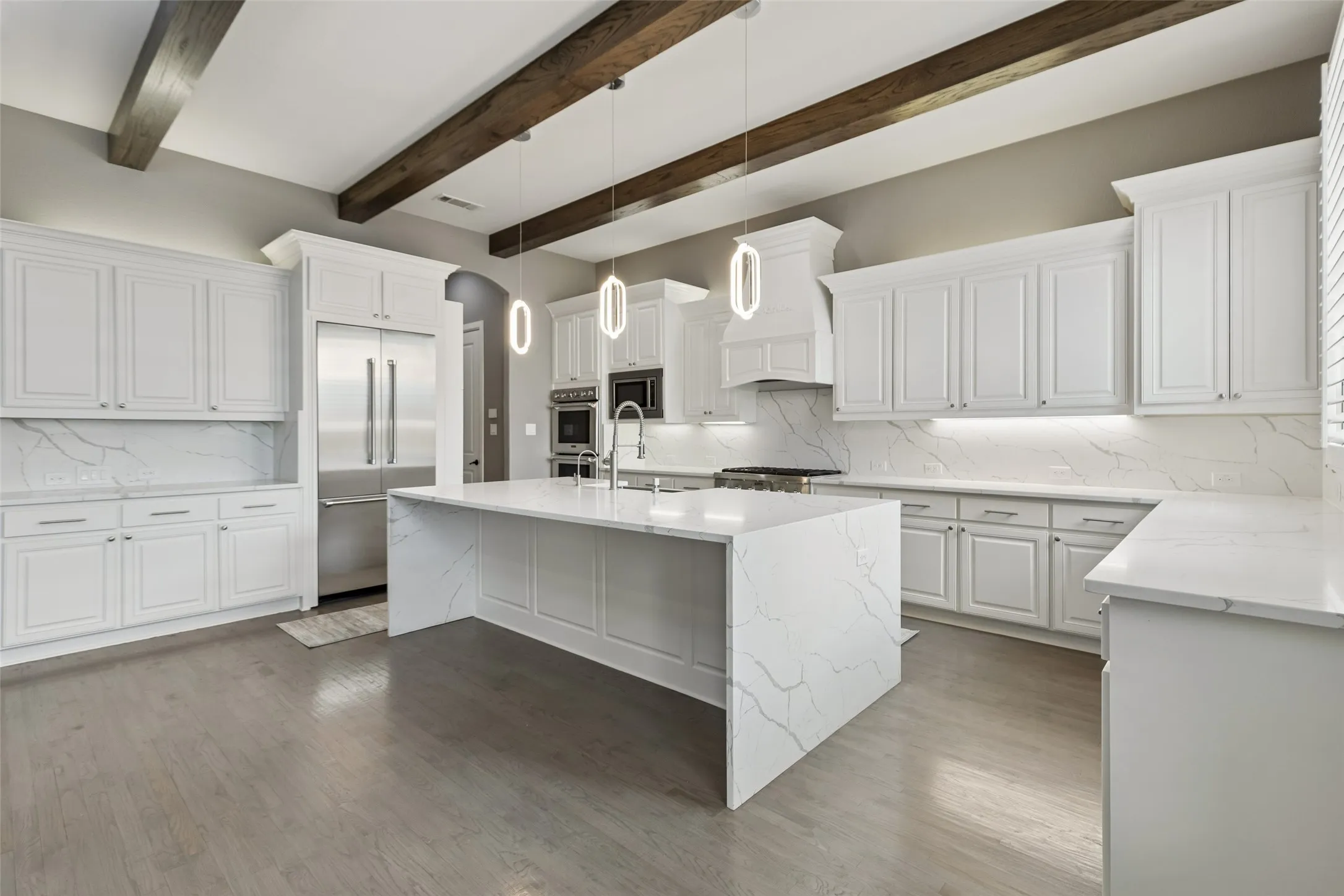 Single Family Residence For Rent in Tarrant County , 412 Winding Ridge Trail, Southlake, Texas 76092, 5 Bedroom, 7 Bathroom, 3 Garage spaces, 4,997 Sqft, built in 2015, mls#21392092, Real Estate Agent in Southlake, Homes For Rent in Tarrant county, Homes For Rent in Southlake, Realtor in Southlake Texas, Real Estate Brokerage Independent Realty Texas, Luminita Cordes Realtor