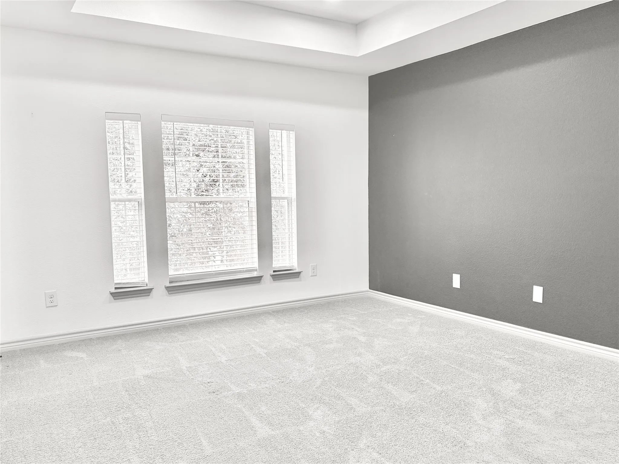 Single Family Residence For Rent in Dallas County , 700 Martinique Avenue, Dallas, Texas 75223, 3 Bedroom, 3 Bathroom, 2 Garage spaces, 1,611 Sqft, built in 2009, mls#21392093, Real Estate Agent in Dallas, Homes For Rent in Dallas county, Homes For Rent in Dallas, Realtor in Dallas Texas, Real Estate Brokerage Independent Realty Texas, Luminita Cordes Realtor