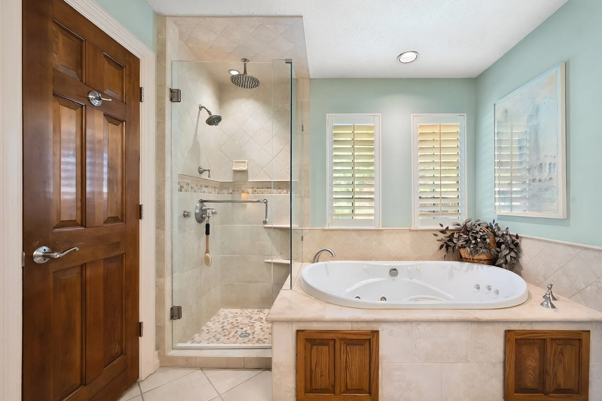 Single Family Residence For Sale in Tarrant County , 4007 Lake Powell Drive, Arlington, Texas 76016, 5 Bedroom, 5 Bathroom, 3 Garage spaces, 3,621 Sqft, built in 1984, mls#21389893, Real Estate Agent in Arlington, Homes For Sale in Tarrant county, Homes For Sale in Arlington, Realtor in Arlington Texas, Real Estate Brokerage Independent Realty Texas, Luminita Cordes Realtor