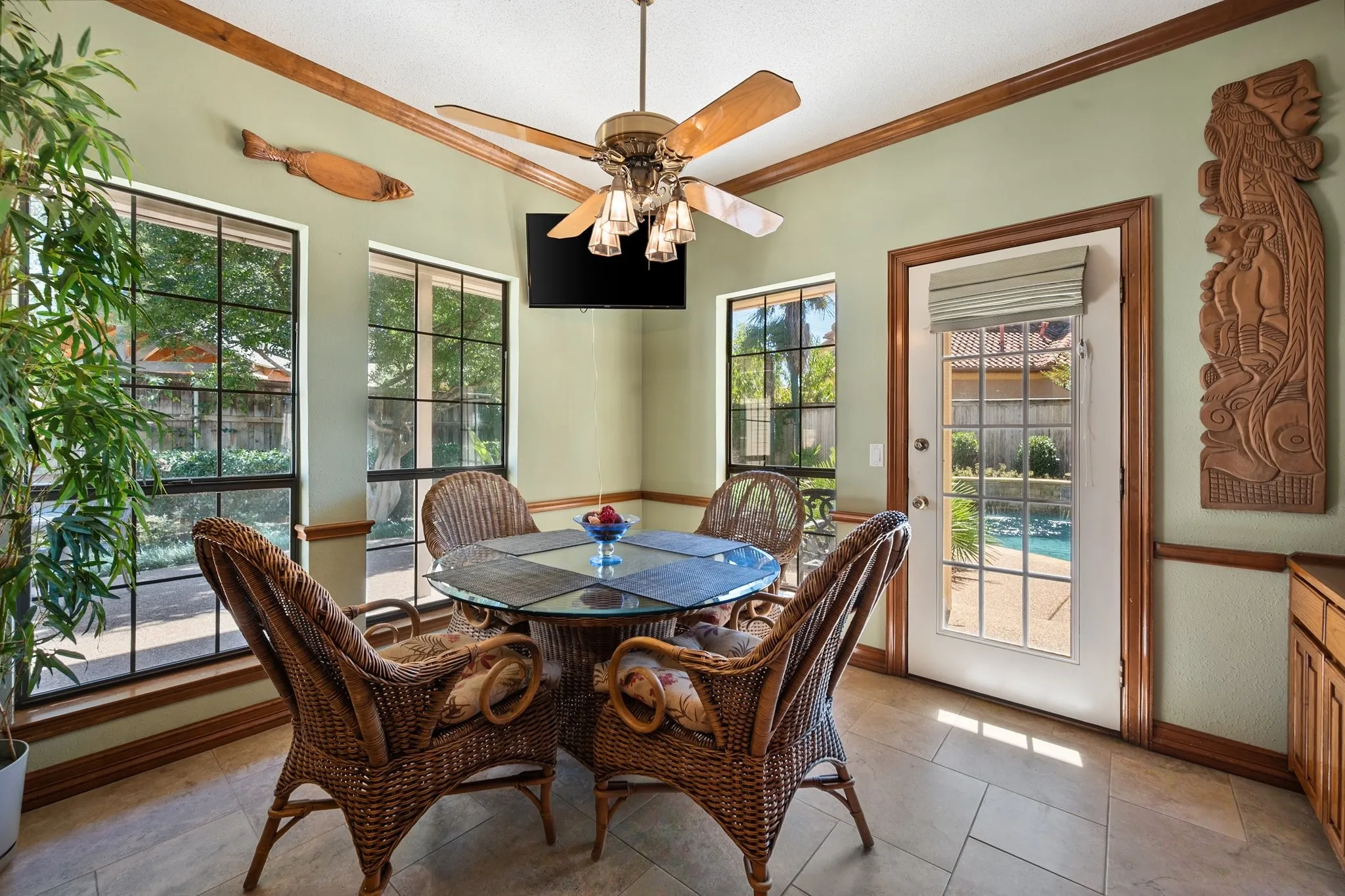 Single Family Residence For Sale in Tarrant County , 4007 Lake Powell Drive, Arlington, Texas 76016, 5 Bedroom, 5 Bathroom, 3 Garage spaces, 3,621 Sqft, built in 1984, mls#21389893, Real Estate Agent in Arlington, Homes For Sale in Tarrant county, Homes For Sale in Arlington, Realtor in Arlington Texas, Real Estate Brokerage Independent Realty Texas, Luminita Cordes Realtor