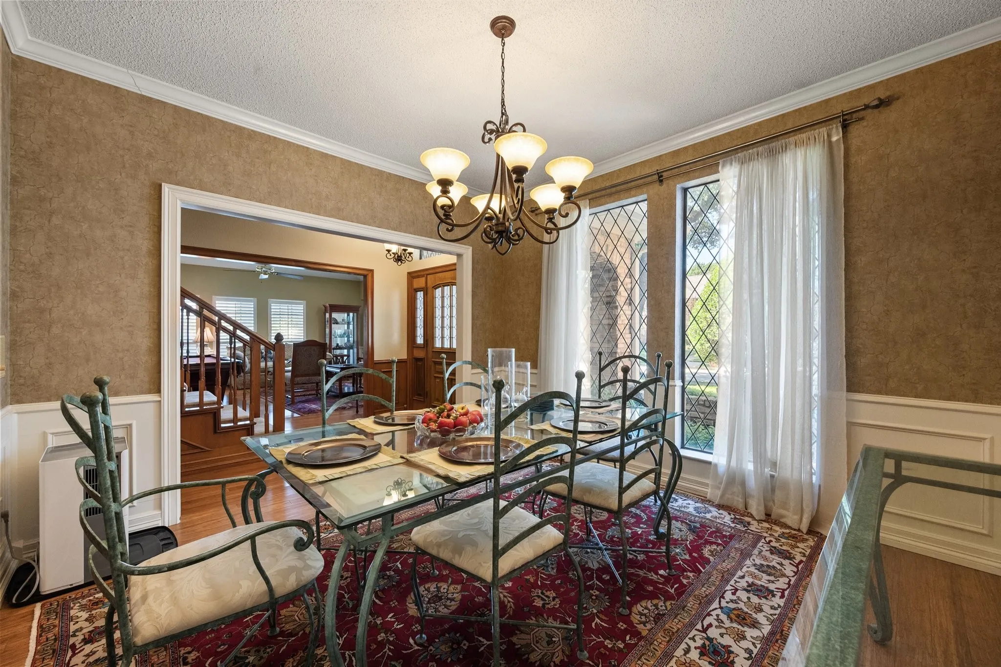 Single Family Residence For Sale in Tarrant County , 4007 Lake Powell Drive, Arlington, Texas 76016, 5 Bedroom, 5 Bathroom, 3 Garage spaces, 3,621 Sqft, built in 1984, mls#21389893, Real Estate Agent in Arlington, Homes For Sale in Tarrant county, Homes For Sale in Arlington, Realtor in Arlington Texas, Real Estate Brokerage Independent Realty Texas, Luminita Cordes Realtor