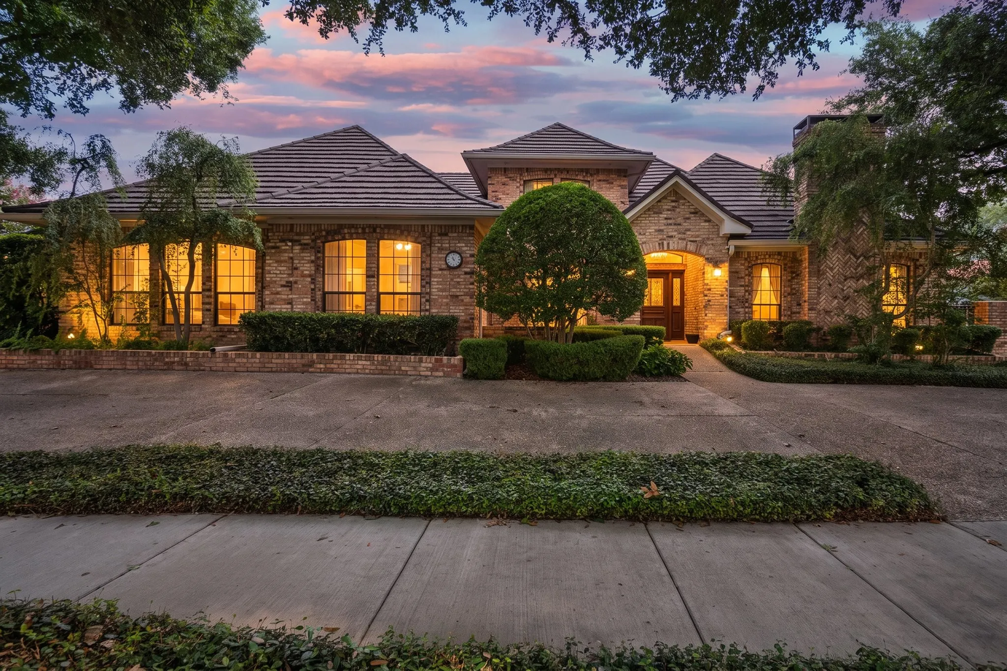 Single Family Residence For Sale