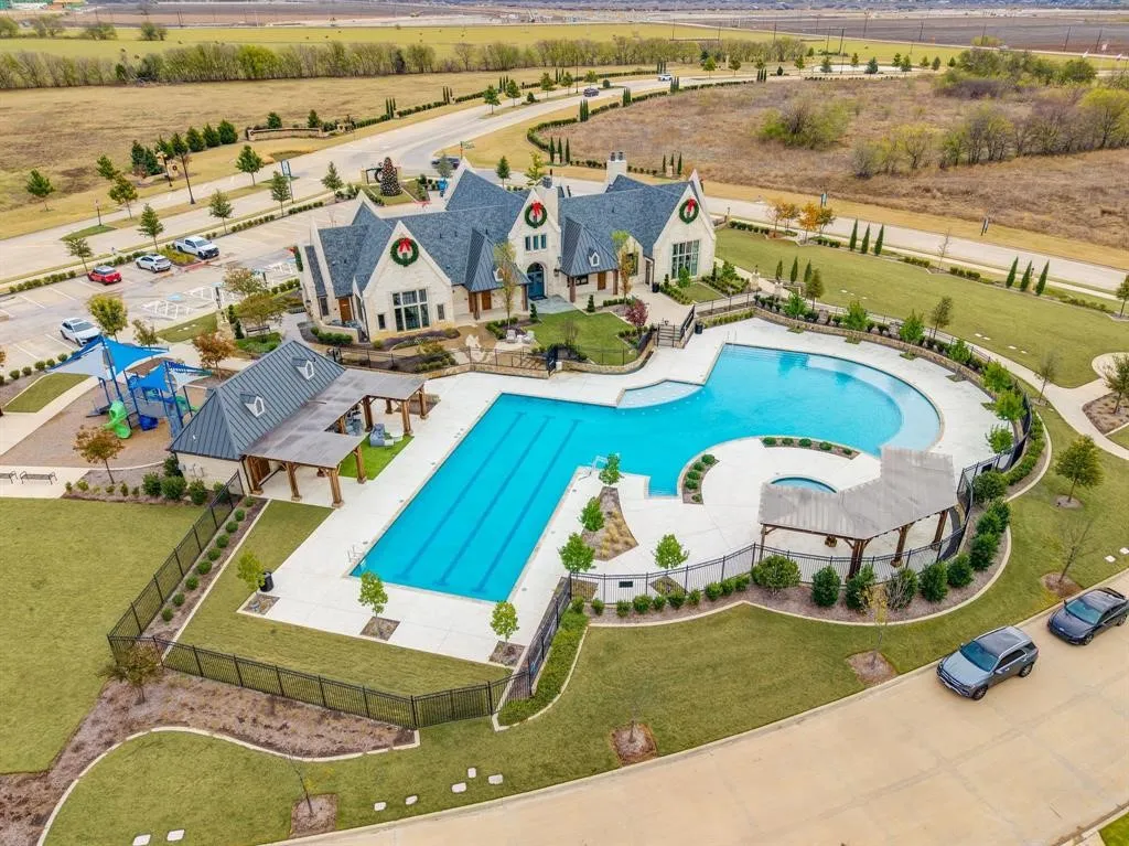Single Family Residence For Rent in Collin County , 2856 Chester Drive, Celina, Texas 75009, 4 Bedroom, 3 Bathroom, 2 Garage spaces, 2,441 Sqft, built in 2024, mls#21391557, Real Estate Agent in Celina, Homes For Rent in Collin county, Homes For Rent in Celina, Realtor in Celina Texas, Real Estate Brokerage Independent Realty Texas, Luminita Cordes Realtor