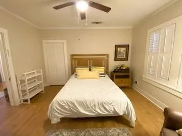 Single Family Residence For Rent in Tarrant County , 2545 Rogers Avenue, Fort Worth, Texas 76109, 4 Bedroom, 2 Bathroom, Garage spaces, 1,643 Sqft, built in 1921, mls#21391976, Real Estate Agent in Fort Worth, Homes For Rent in Tarrant county, Homes For Rent in Fort Worth, Realtor in Fort Worth Texas, Real Estate Brokerage Independent Realty Texas, Luminita Cordes Realtor