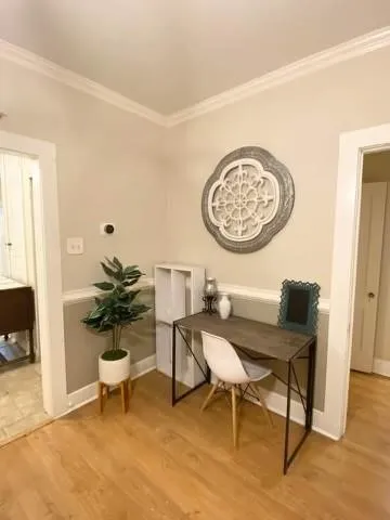 Single Family Residence For Rent in Tarrant County , 2545 Rogers Avenue, Fort Worth, Texas 76109, 4 Bedroom, 2 Bathroom, Garage spaces, 1,643 Sqft, built in 1921, mls#21391976, Real Estate Agent in Fort Worth, Homes For Rent in Tarrant county, Homes For Rent in Fort Worth, Realtor in Fort Worth Texas, Real Estate Brokerage Independent Realty Texas, Luminita Cordes Realtor