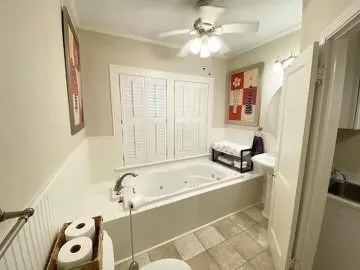 Single Family Residence For Rent in Tarrant County , 2545 Rogers Avenue, Fort Worth, Texas 76109, 4 Bedroom, 2 Bathroom, Garage spaces, 1,643 Sqft, built in 1921, mls#21391976, Real Estate Agent in Fort Worth, Homes For Rent in Tarrant county, Homes For Rent in Fort Worth, Realtor in Fort Worth Texas, Real Estate Brokerage Independent Realty Texas, Luminita Cordes Realtor