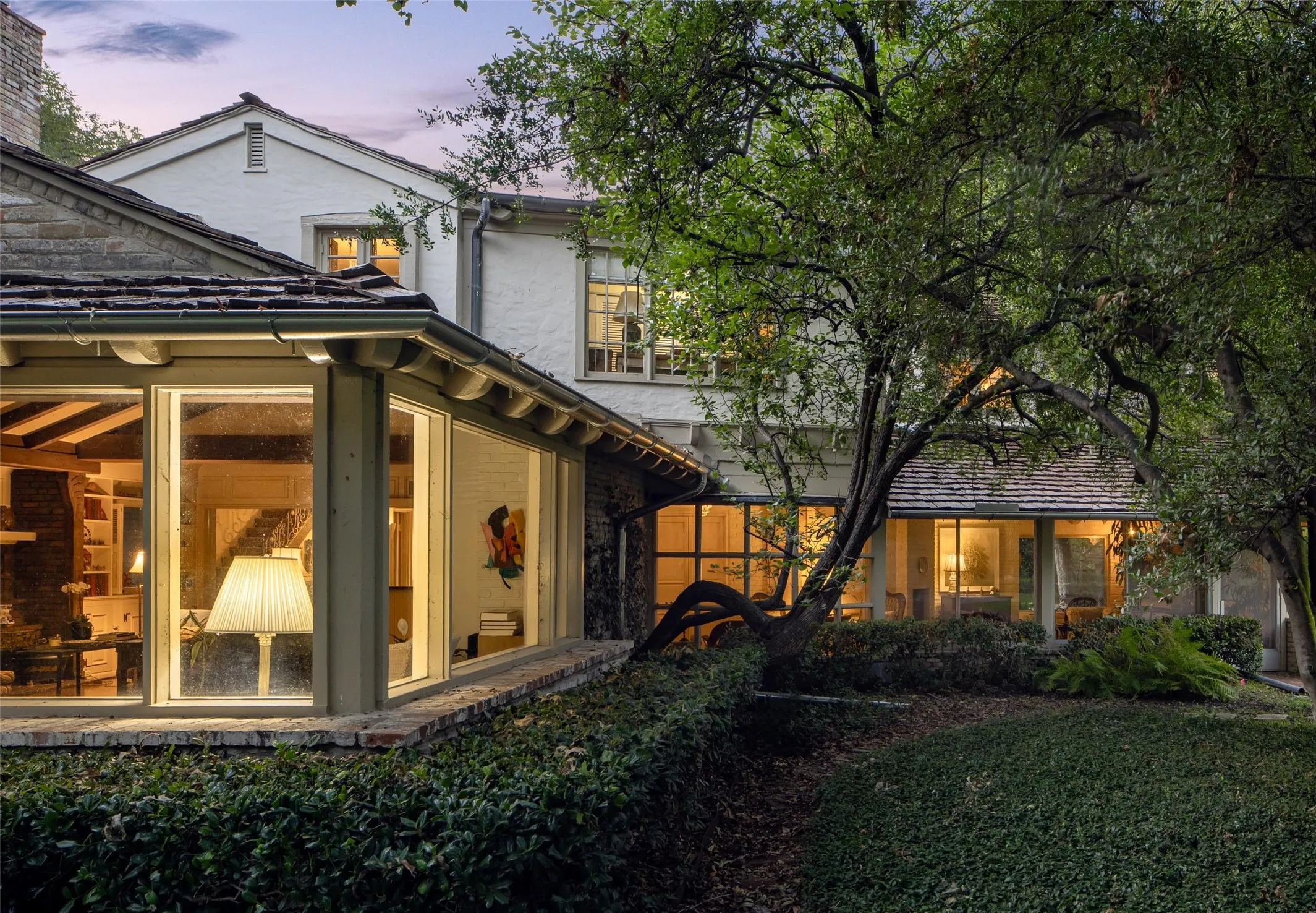 Single Family Residence For Sale in Dallas County , 5310 Park Lane, Dallas, Texas 75220, 4 Bedroom, 5 Bathroom, 2 Garage spaces, 7,354 Sqft, built in 1939, mls#21391763, Real Estate Agent in Dallas, Homes For Sale in Dallas county, Homes For Sale in Dallas, Realtor in Dallas Texas, Real Estate Brokerage Independent Realty Texas, Luminita Cordes Realtor