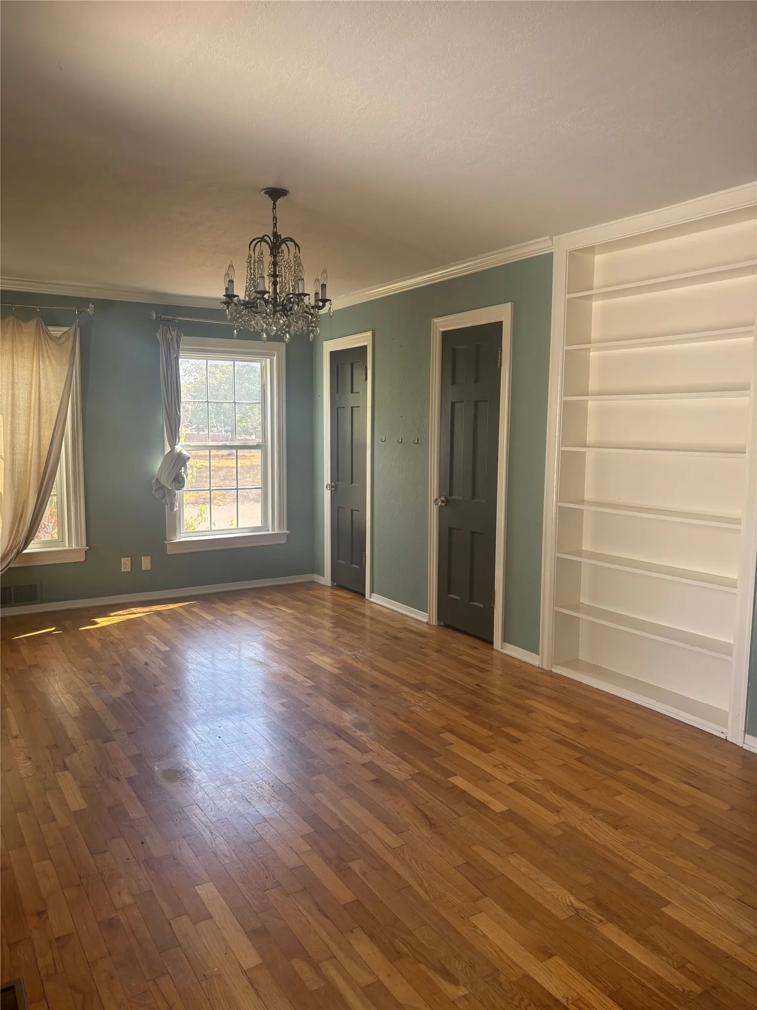 Single Family Residence For Rent in Taylor County , 1841 Belmont Boulevard, Abilene, Texas 79602, 3 Bedroom, 2 Bathroom, Garage spaces, 1,464 Sqft, built in 1948, mls#21392104, Real Estate Agent in Abilene, Homes For Rent in Taylor county, Homes For Rent in Abilene, Realtor in Abilene Texas, Real Estate Brokerage Independent Realty Texas, Luminita Cordes Realtor