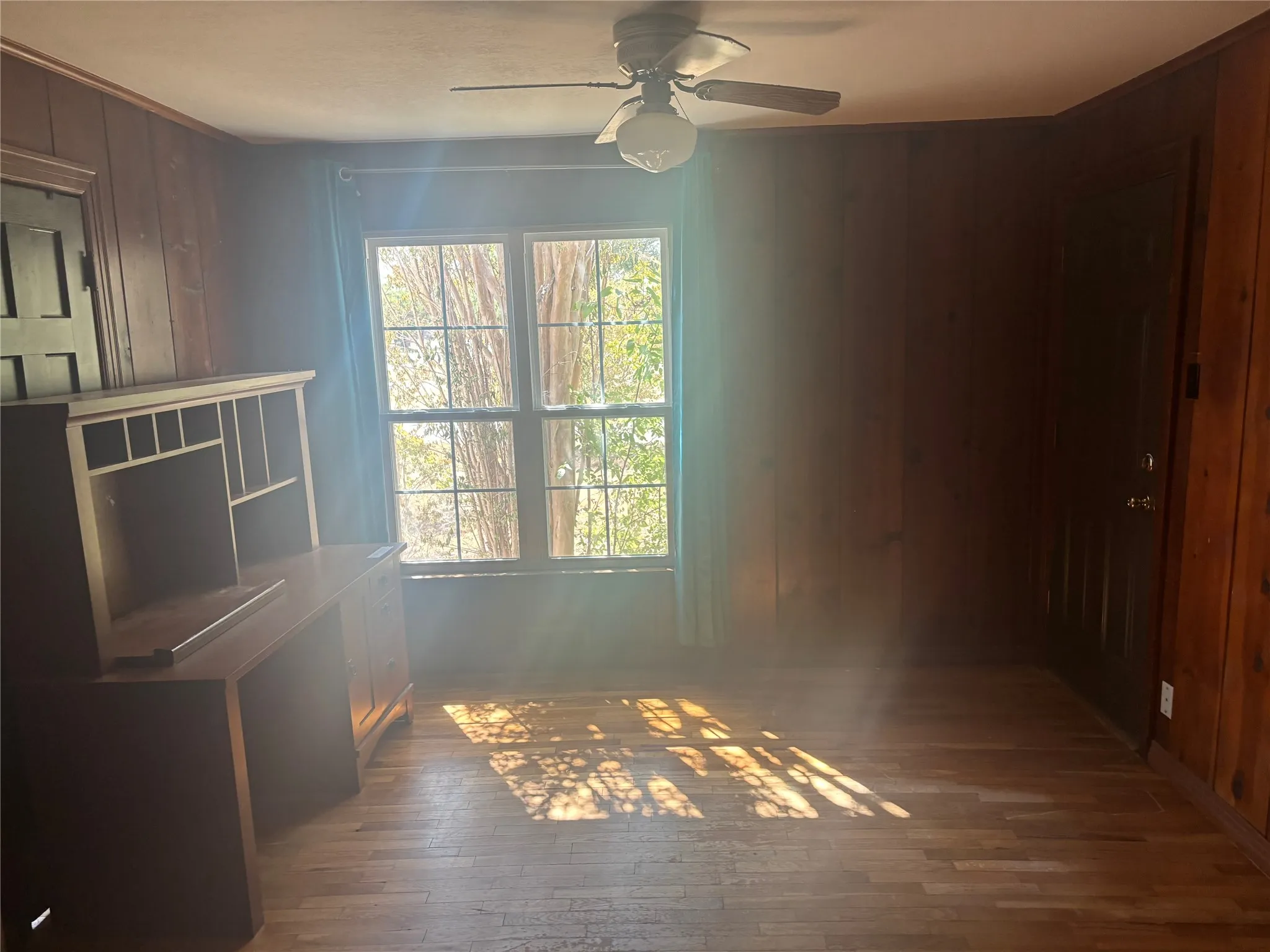 Single Family Residence For Rent in Taylor County , 1841 Belmont Boulevard, Abilene, Texas 79602, 3 Bedroom, 2 Bathroom, Garage spaces, 1,464 Sqft, built in 1948, mls#21392104, Real Estate Agent in Abilene, Homes For Rent in Taylor county, Homes For Rent in Abilene, Realtor in Abilene Texas, Real Estate Brokerage Independent Realty Texas, Luminita Cordes Realtor